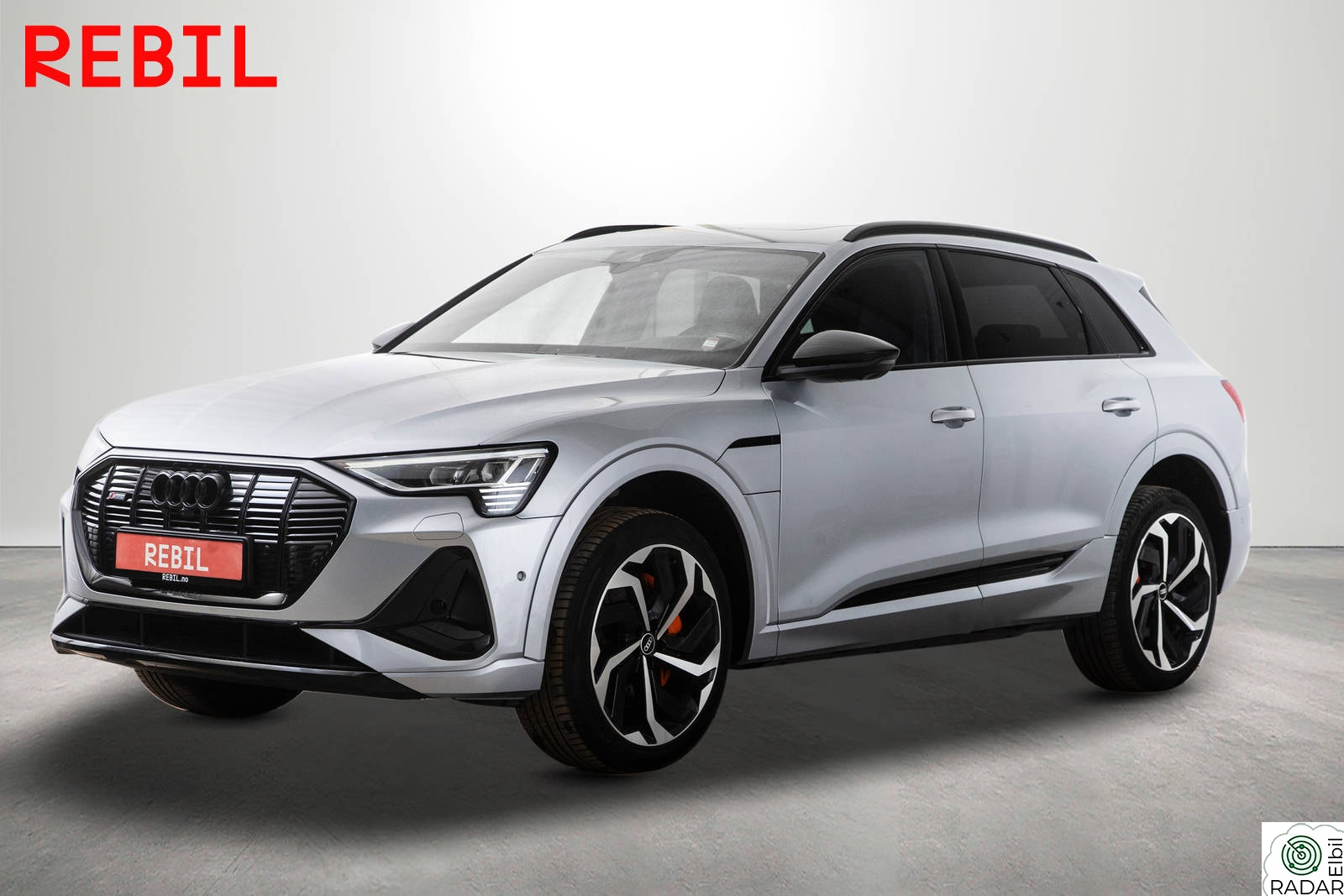 AUDI e-tron 50 50 E-tron/S-line/360/Navi/ACC/Matrix/Krok/Pano/Minne