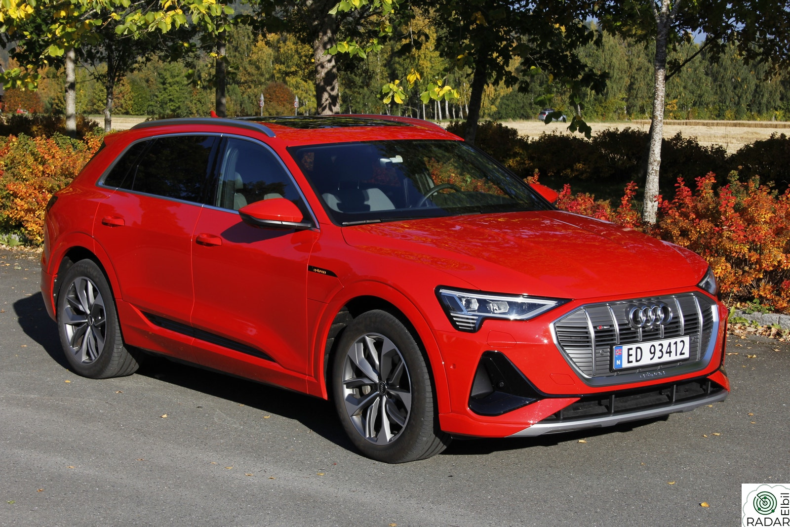 AUDI e-tron 55 55/S-LINE/ACC/QUATTRO/NIGHTVISION/HUD/360KAMERA