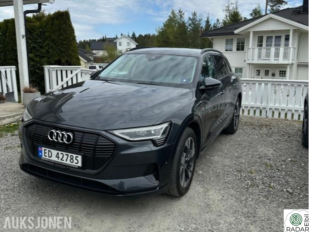 AUDI E TRON 55 55 Business Sport quattro adaptiv cruisekontroll ryggek