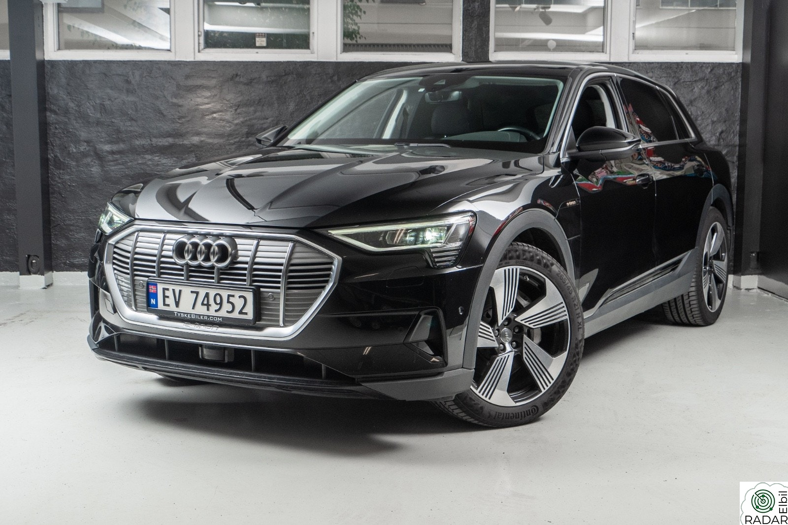 AUDI e-tron 55 quattro