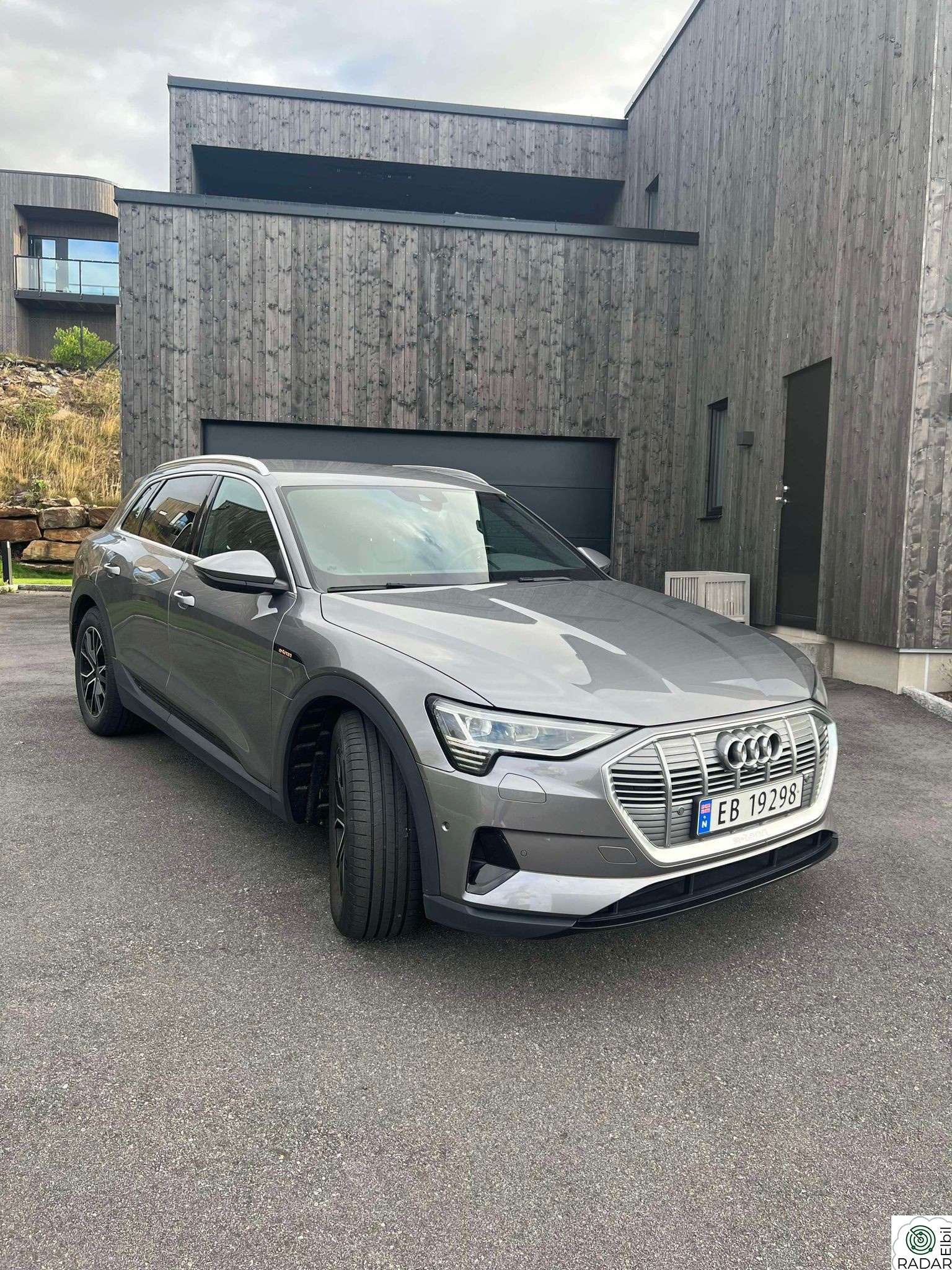 AUDI e-tron 55, S-line, el. sportsseter, h.feste, 360kamera++