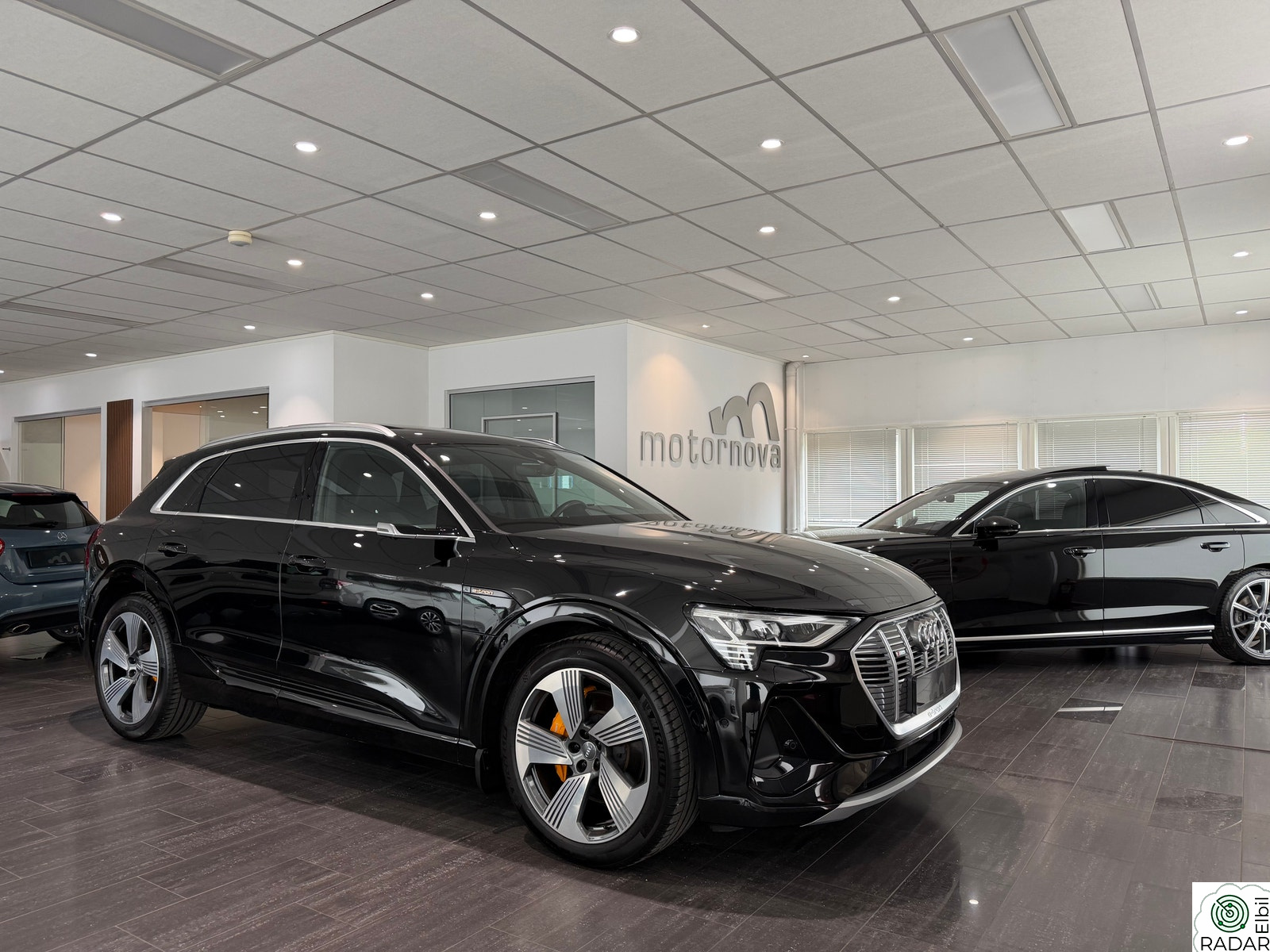 AUDI e-tron 55 55 Quattro S-line Matrix/Panorama/Krok/Night/B&O/Lav km