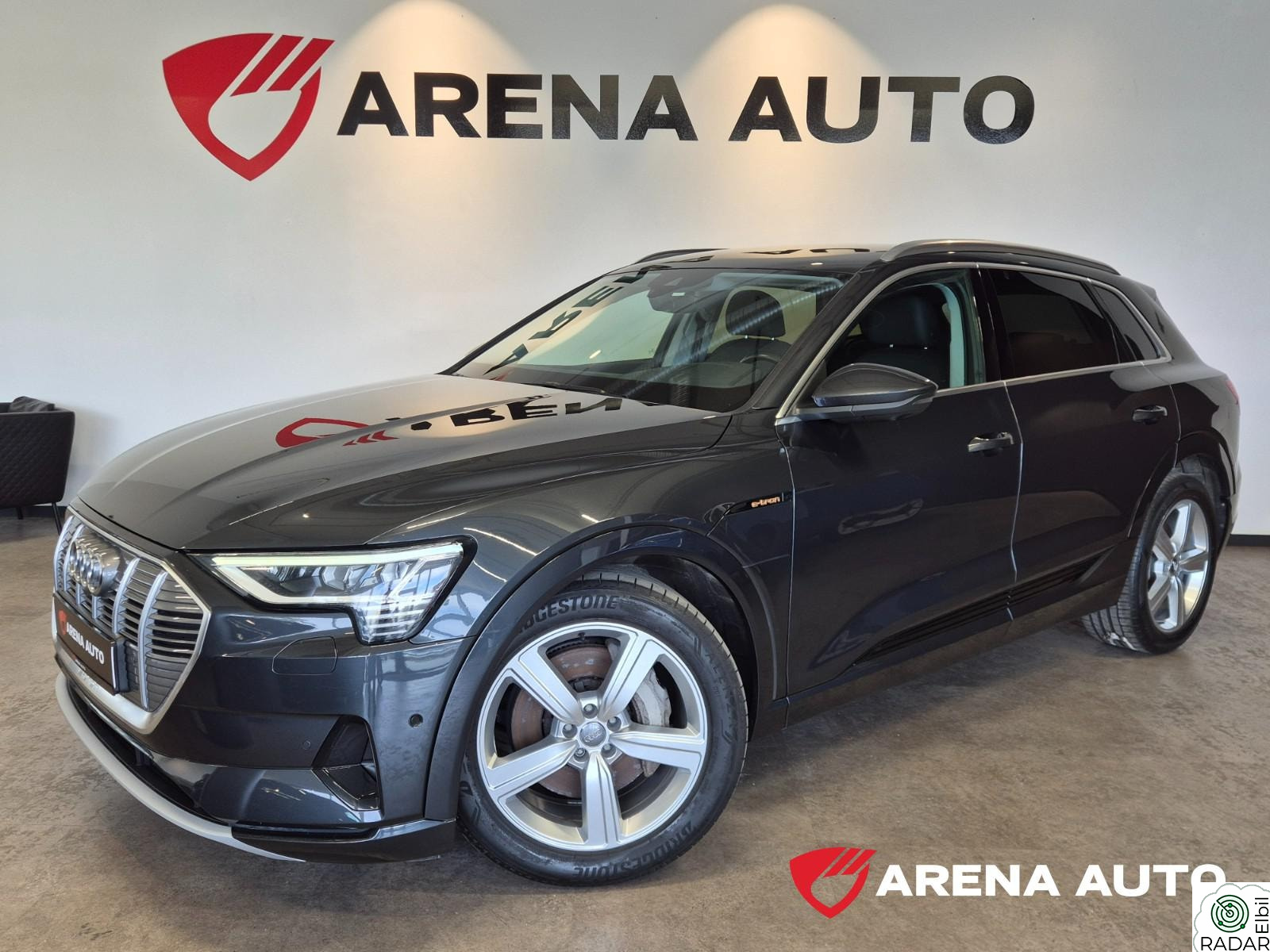 AUDI e-tron 50 50 Advanced Business | Krok | Luft | Skinn | 360Kamera