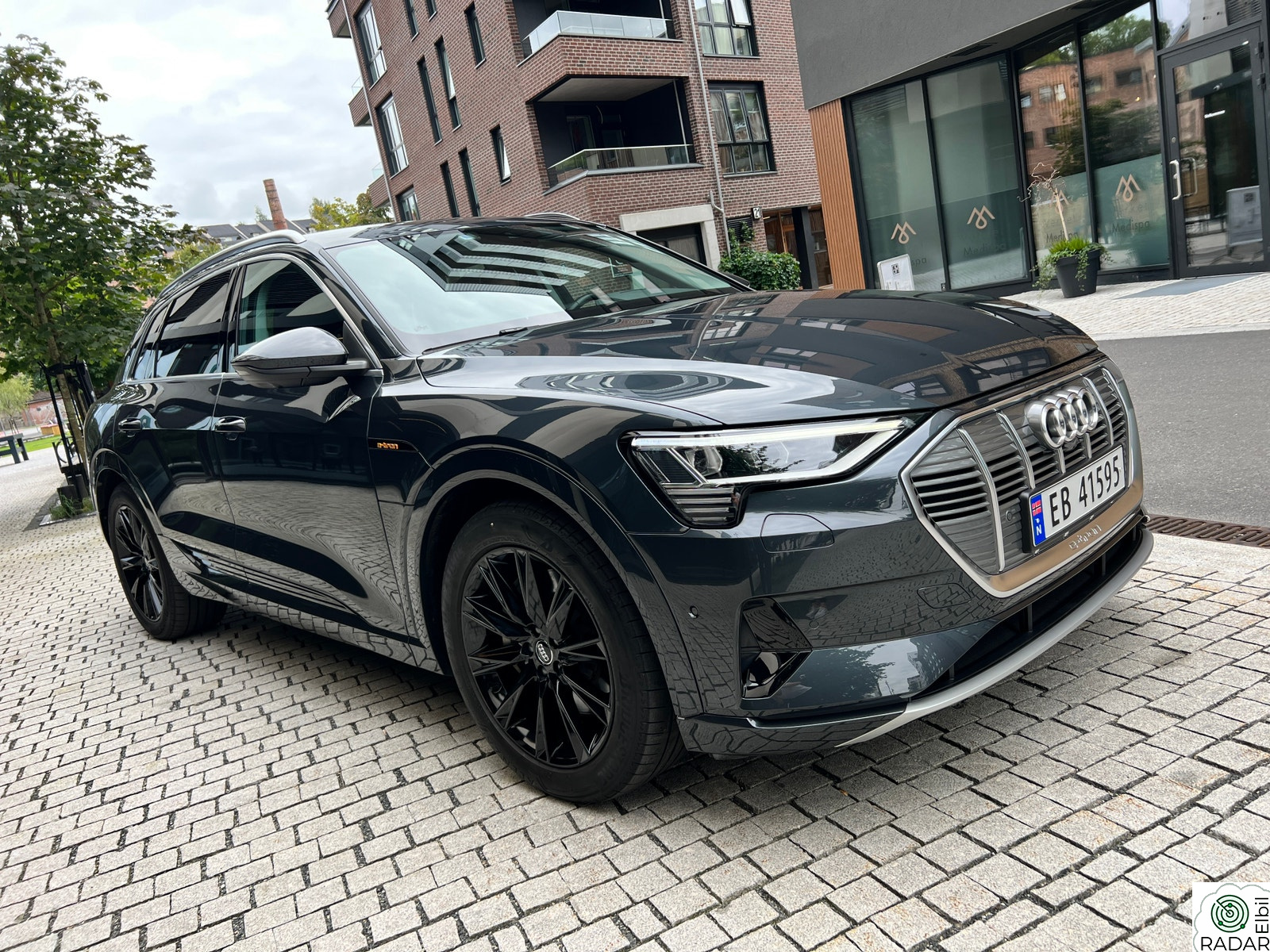 AUDI e-tron 50 50 Advanced Business