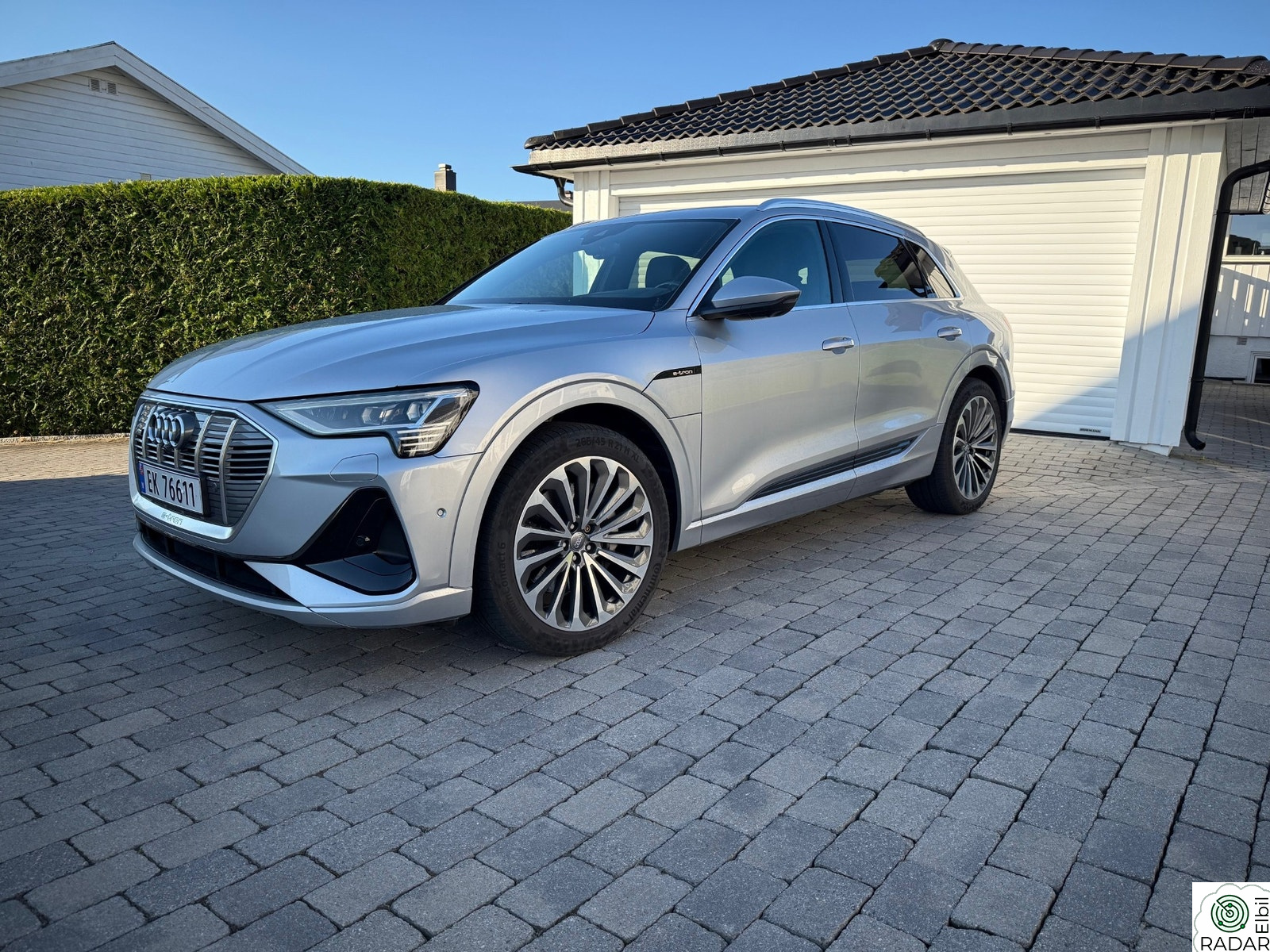 AUDI e-tron 55 55 Advanced med S-line interiør og eksteriør-pakke