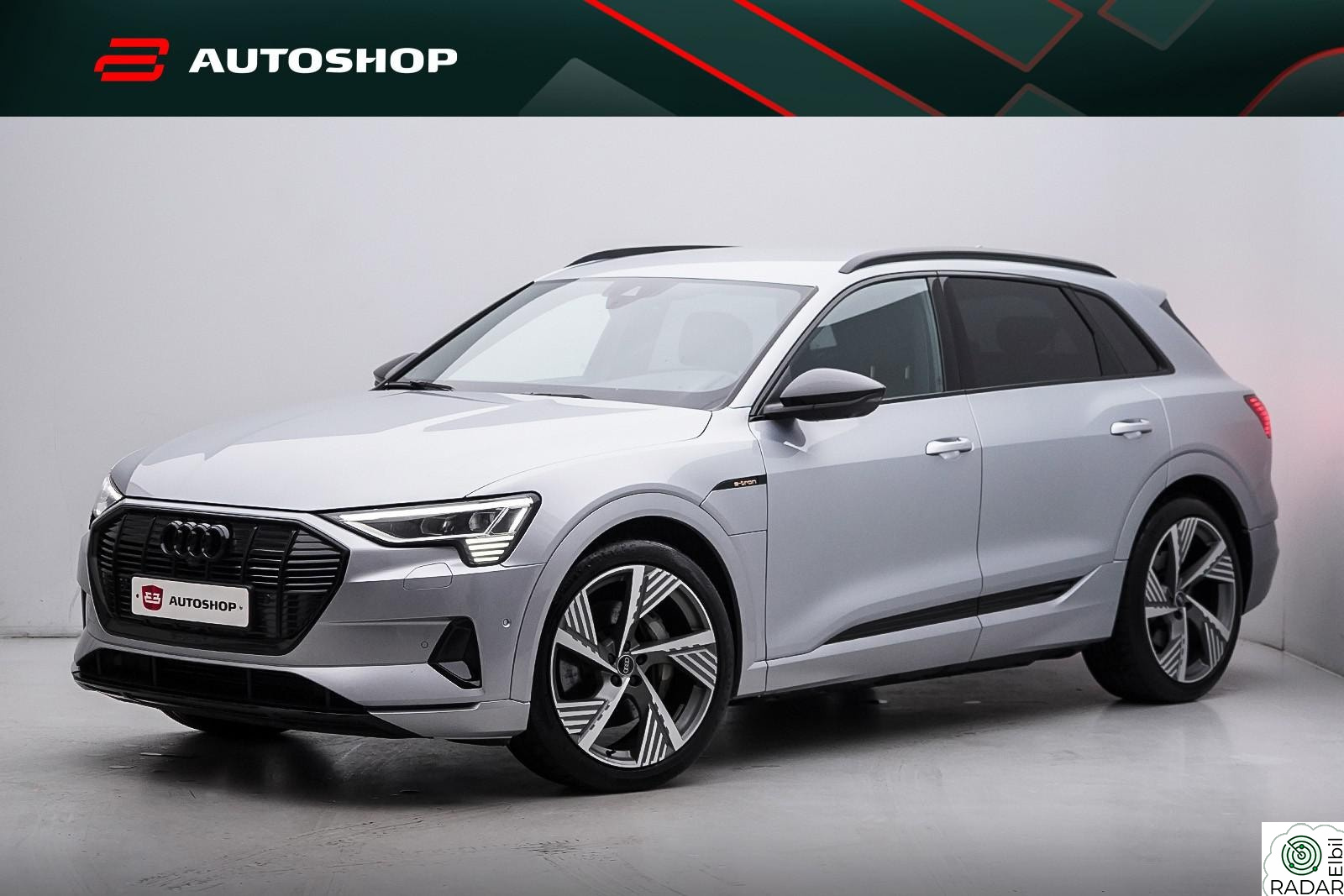 AUDI e-tron 55 55 BLACK EDITION SPORT KROK MATRIX MEMORY 360 ACC 22"