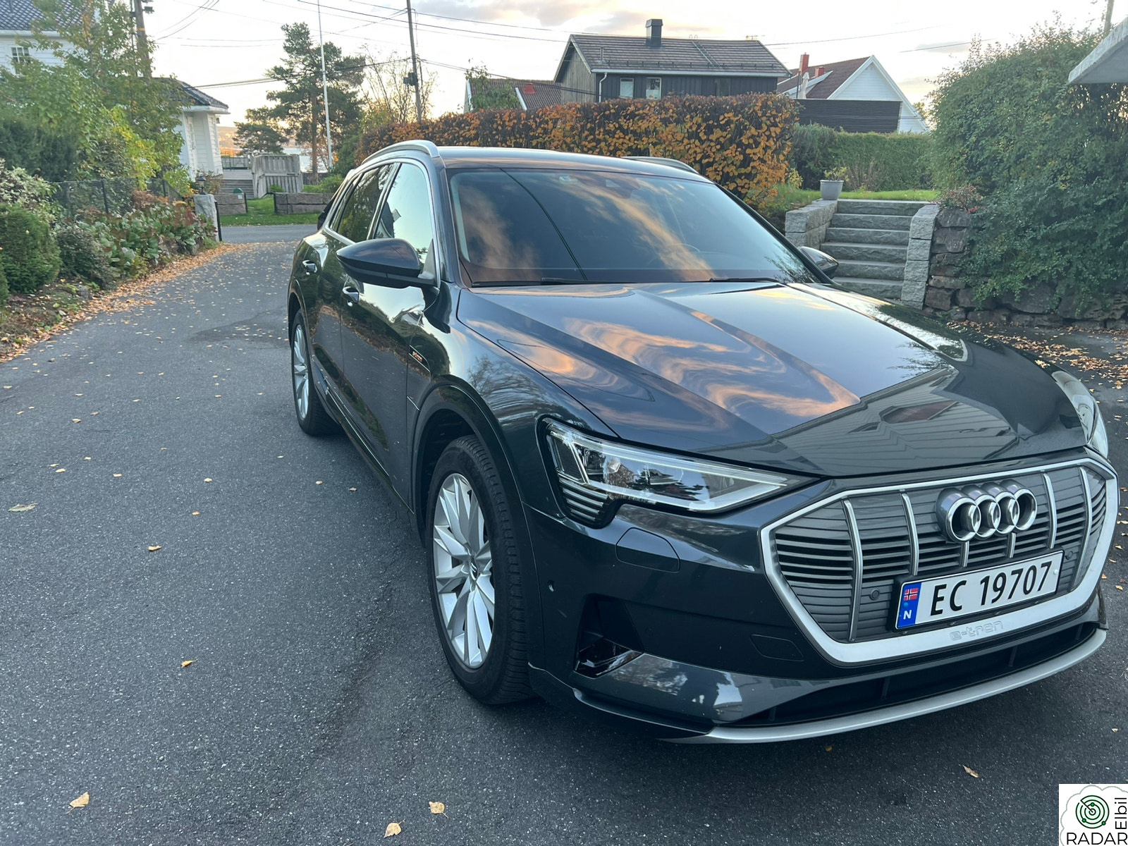AUDI e-tron 55 55 Advanced Business