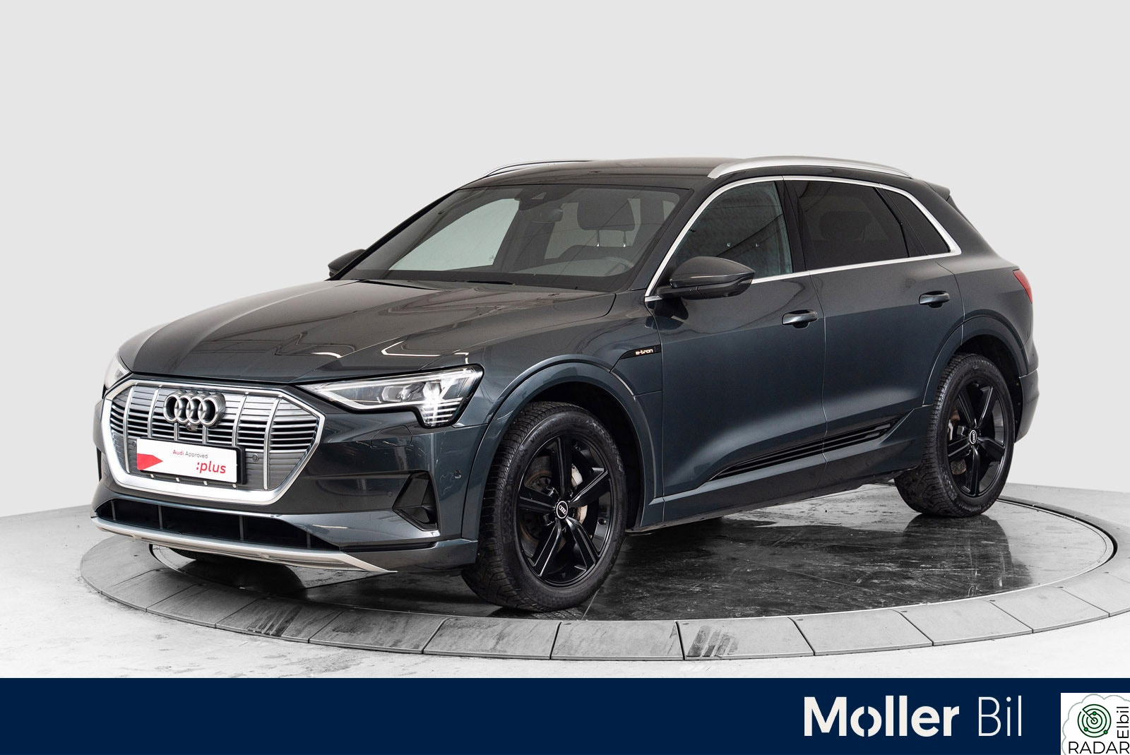 AUDI e-tron 55 55 Advanced Business Alcantara,360",Krok,Oppvarmet ratt