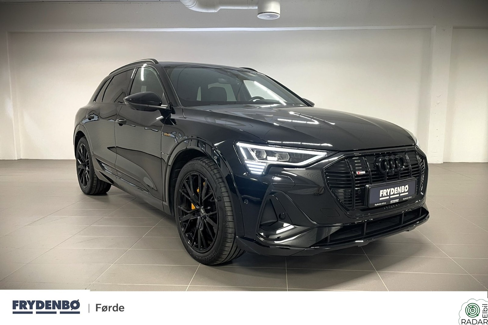 AUDI E TRON 55 55 Sportback S-Line Black Edition H.FESTE|21"|HUD|PANO+