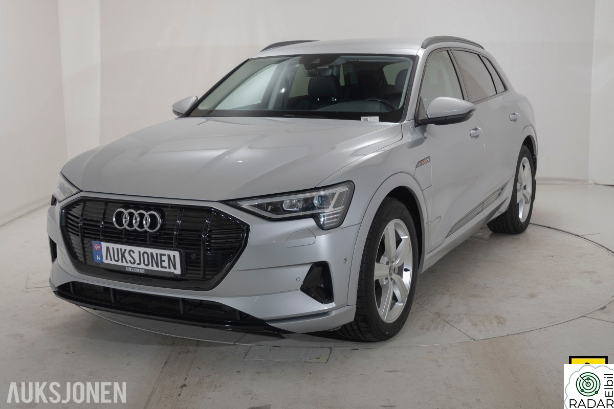 AUDI E TRON 55 55 quattro HENGERFESTE LUFT ACC KAMERA SKINN LED GARANT