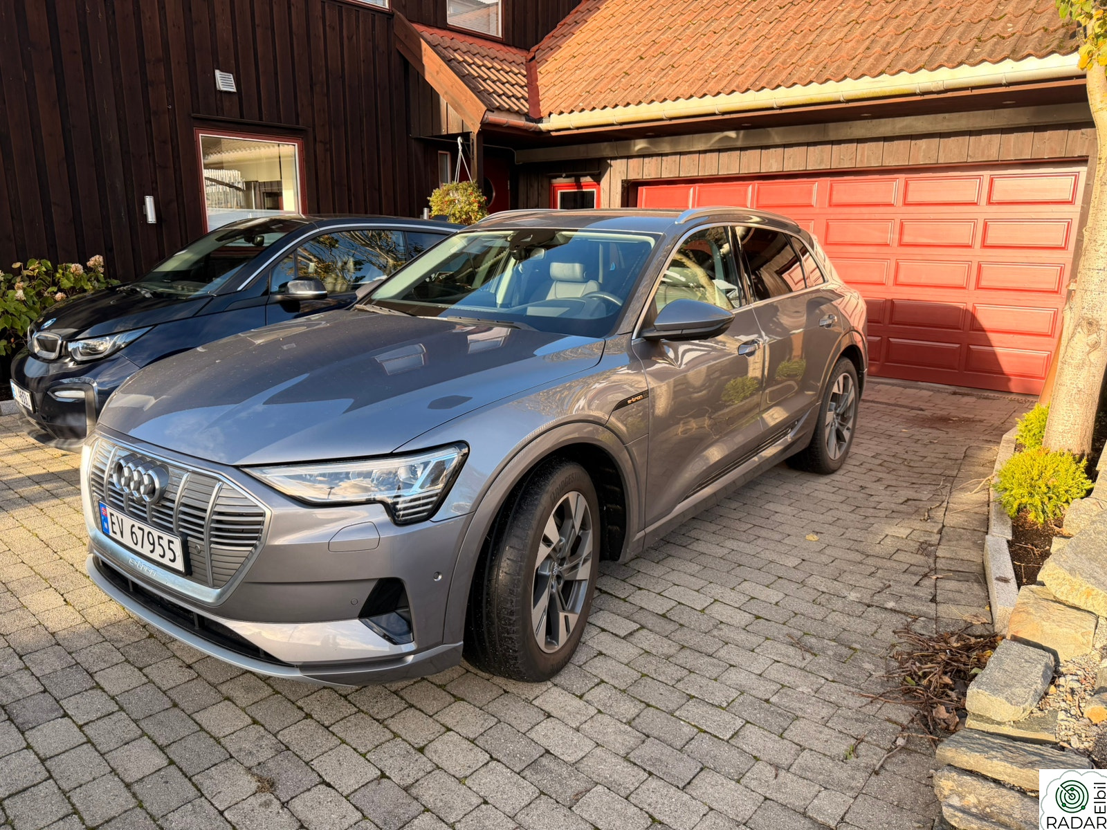 AUDI e-tron 55