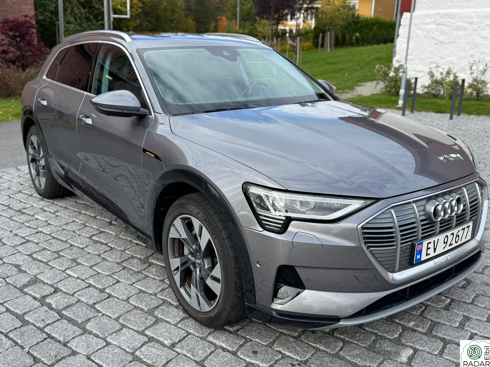 AUDI e-tron 55 Advanced Plus/Matrix/HUD/Velholdt/Hengerfeste
