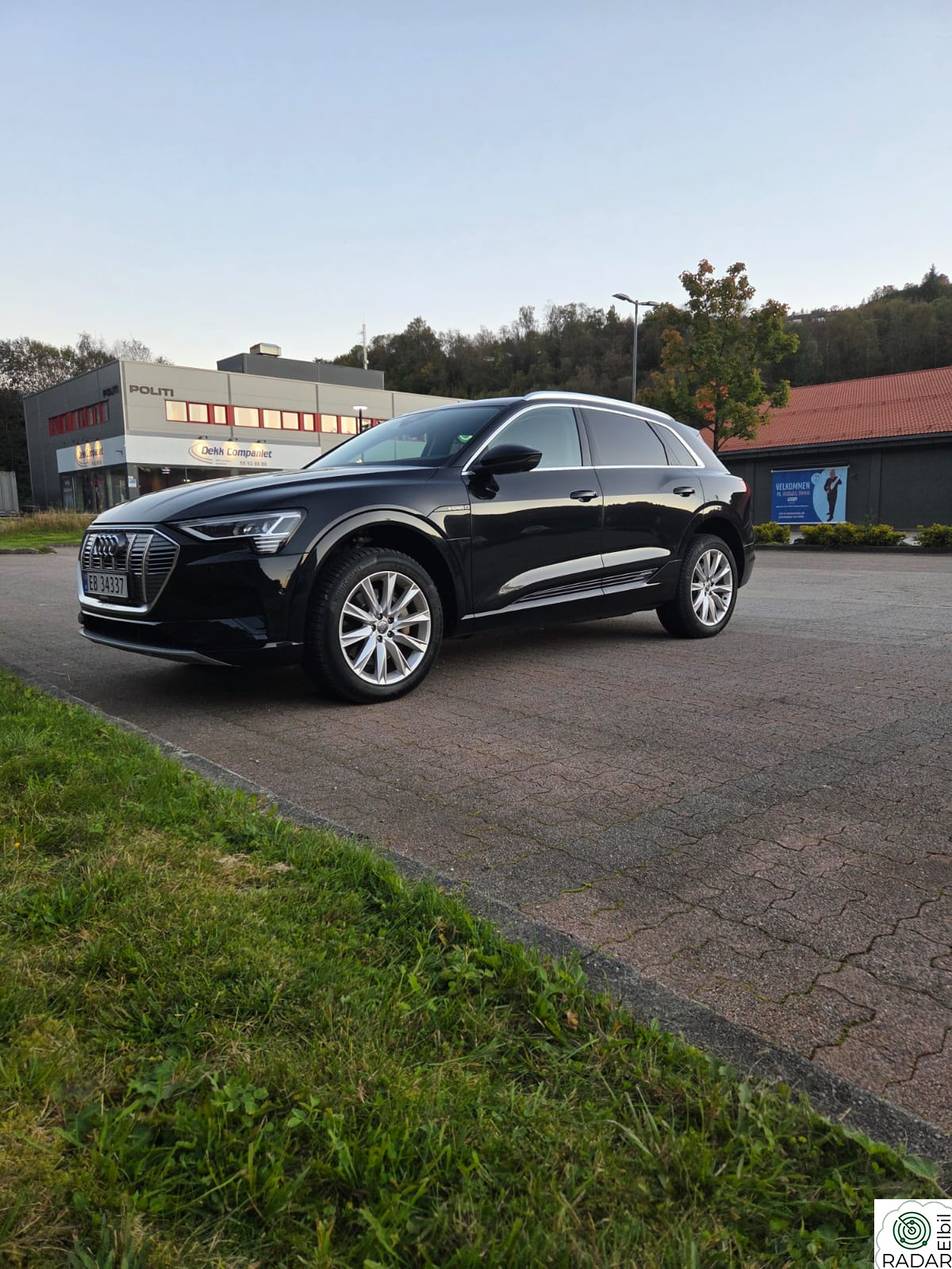 AUDI e-tron 50 50 Advanced Business