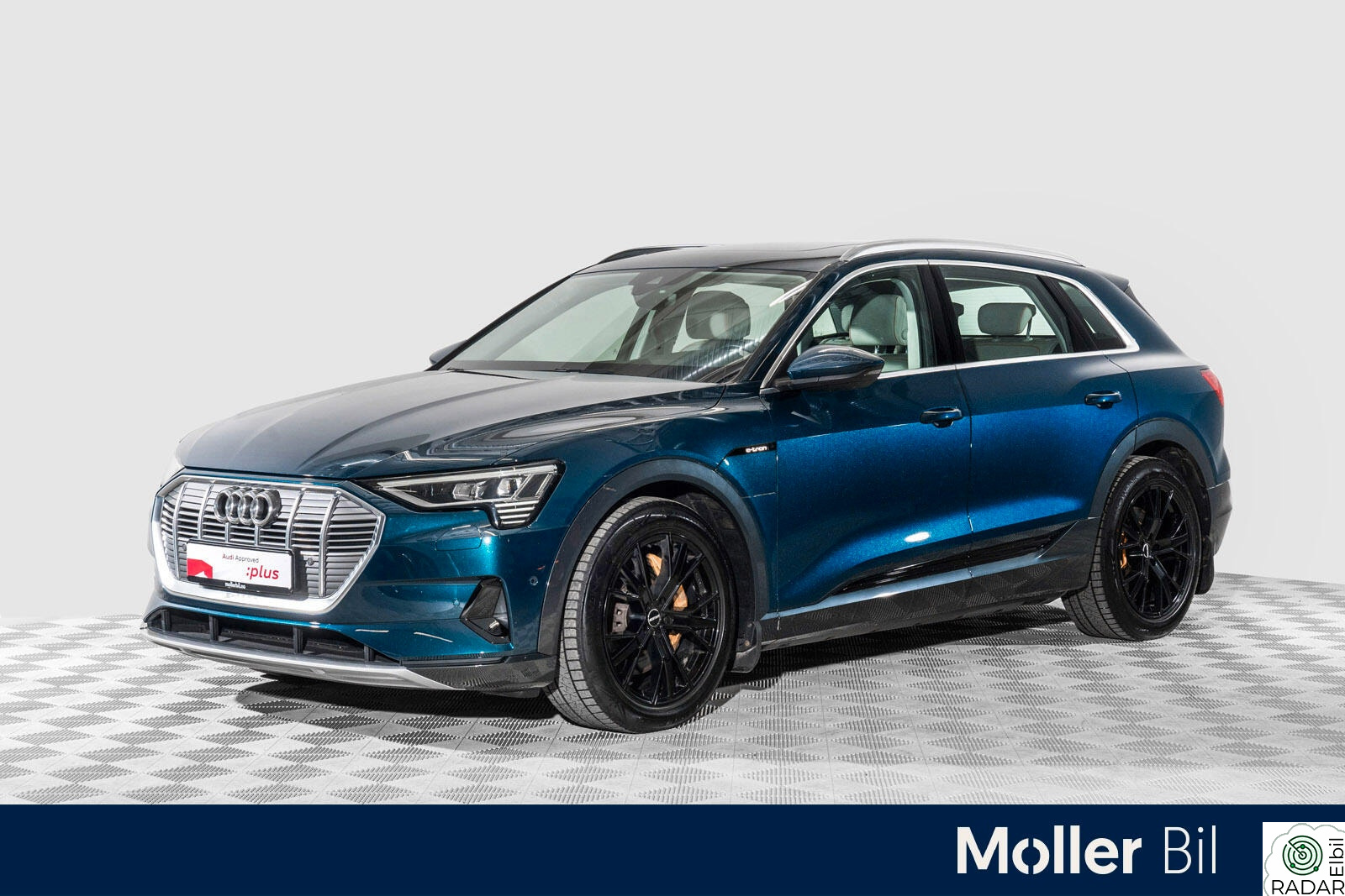 AUDI e-tron 55 55 Advanced/VENTILERTE SETER/360CAM/HUD/PANO/H.FESTE++