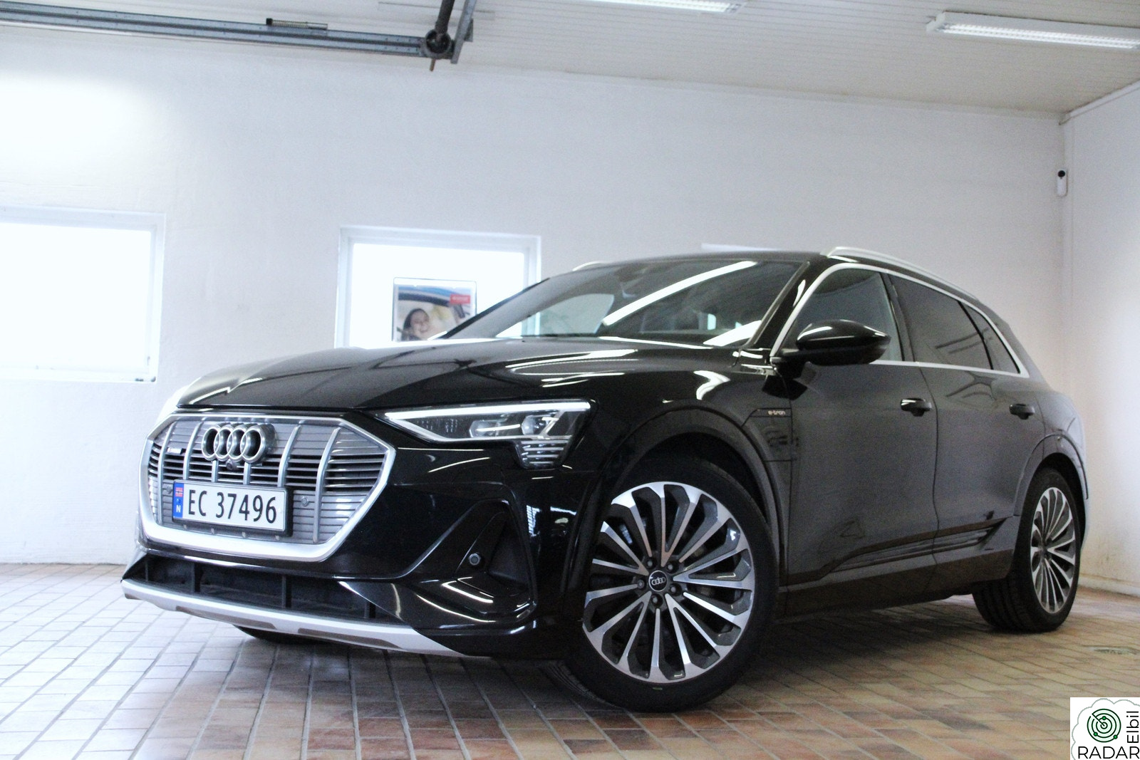 AUDI e-tron 55 55 S-LINE SPORT+SKINN+NAVI+ACC+KROK+360c+21"+++