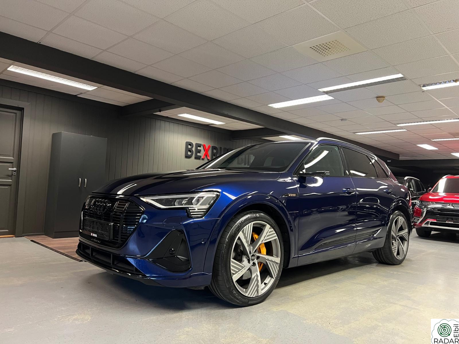 AUDI e-tron 55 55 2xS-Line,El.S-Seter,Matrix,Nightv,Head-up,360,Hf,22"