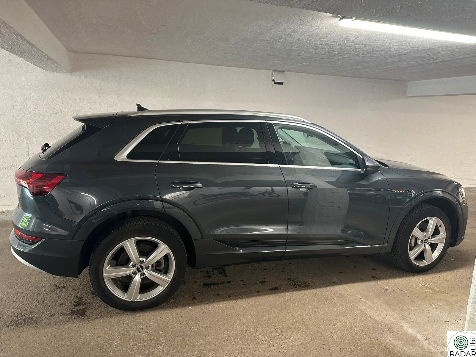 AUDI e-tron 50 50 Advanced Business
