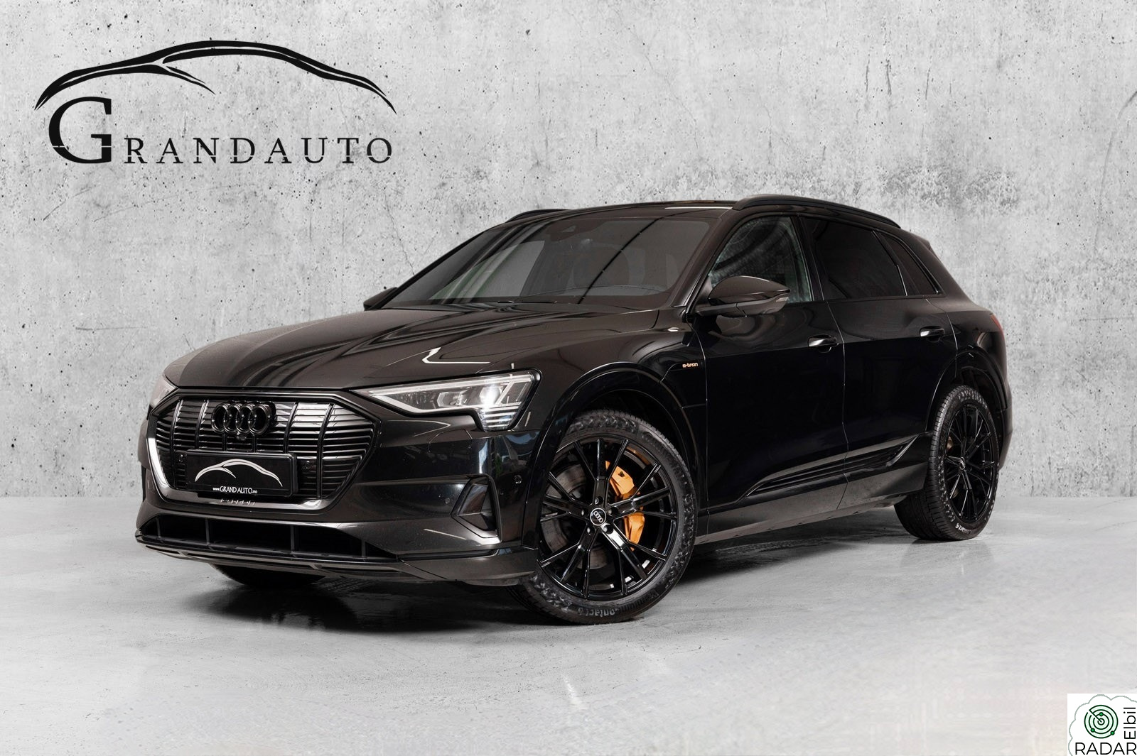 AUDI E TRON 55 55 ADVANCED SPORT KROK 360-KAMERA SORT OPTIKK VELHOLDT+