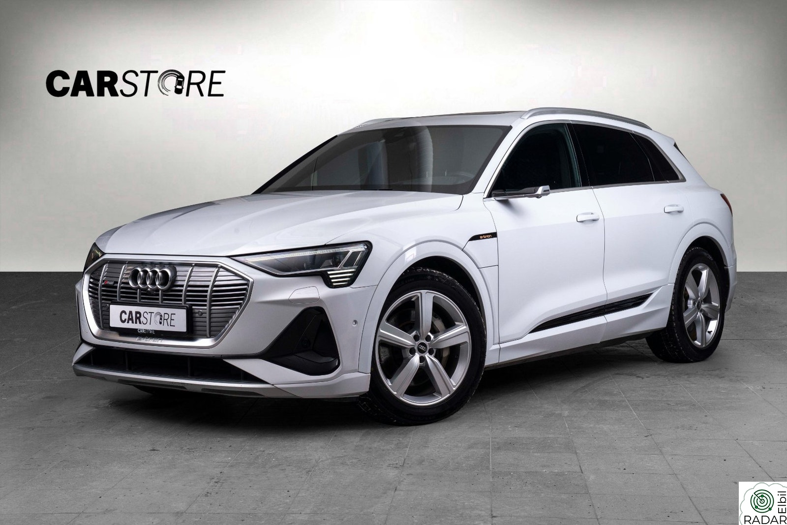 AUDI e-tron 55 55 S line Head-up/Matrix/Massasje/