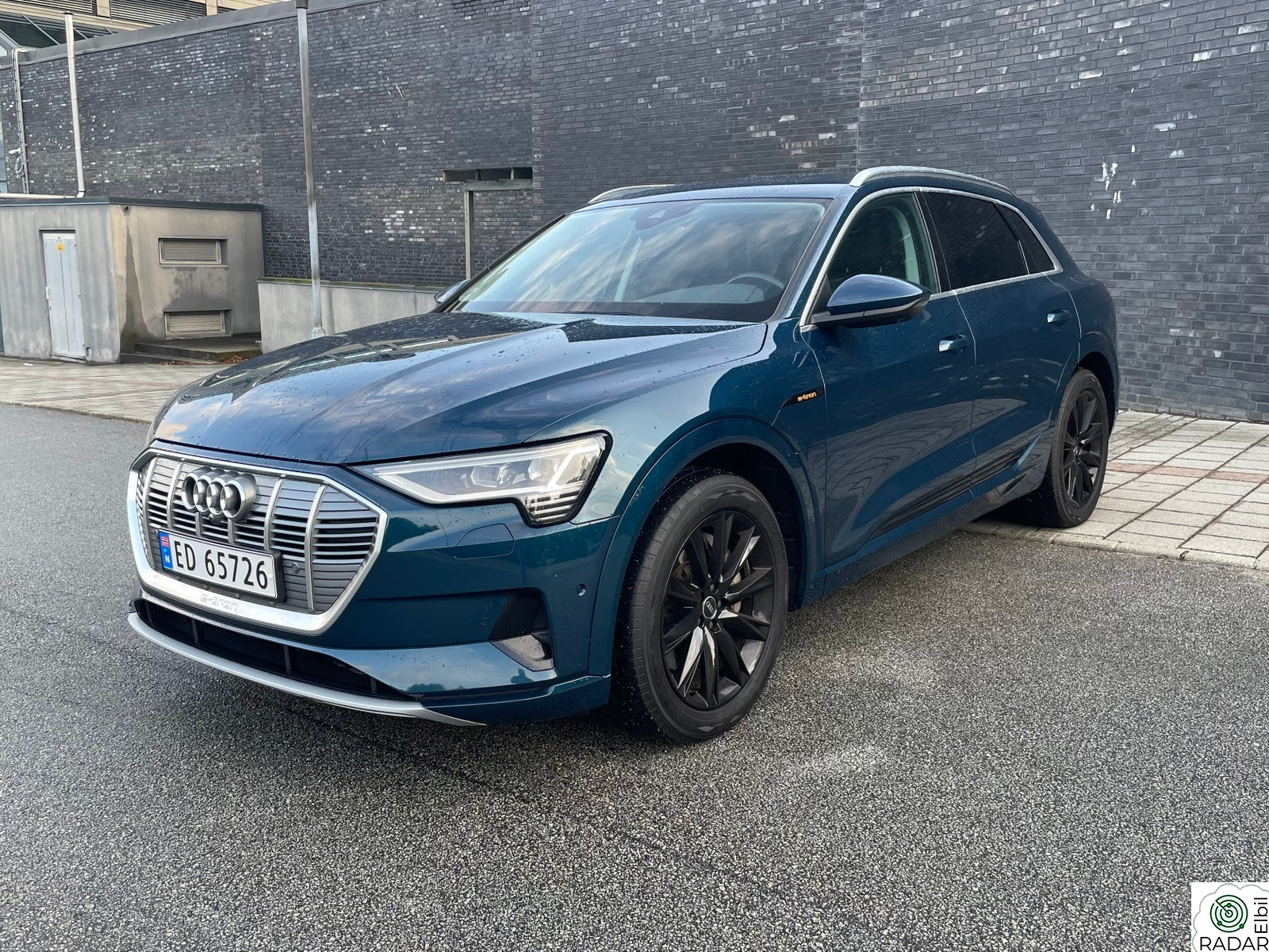 AUDI E TRON 55 55 Advanced Sport ACC/Luft/360 kamera/Skinn/Navi ++