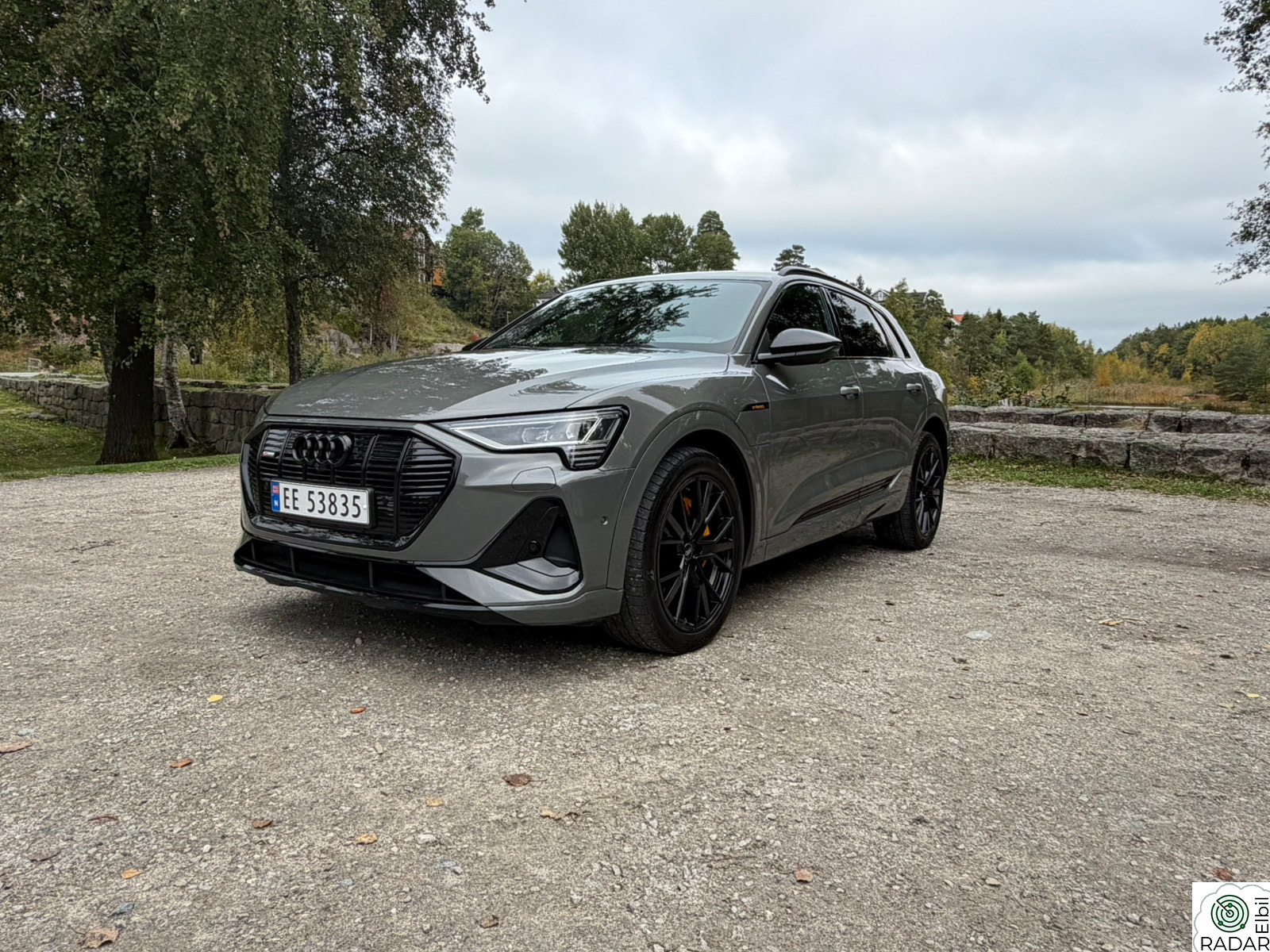 AUDI E TRON 55 55 S line Sport Black Edition
