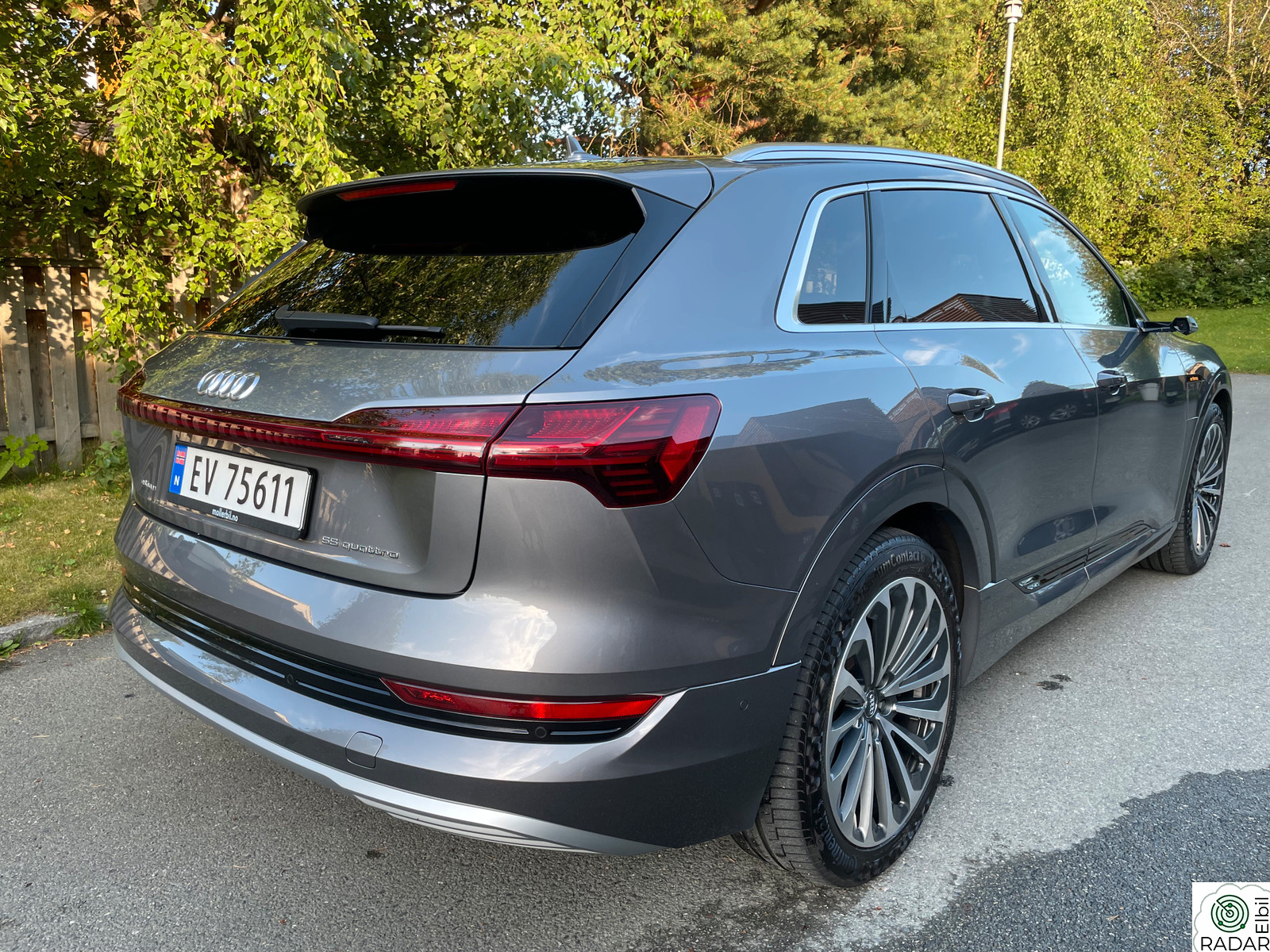 AUDI e-tron 55 Exclusive S-line, B&O, Night vision, Head up ++