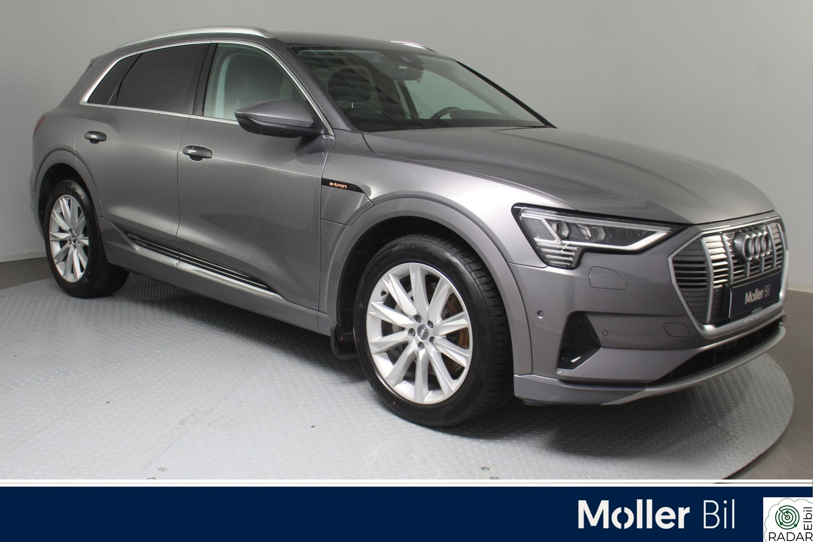 AUDI e-tron 55 Advanced Fast Track - 360Kam, HUD, Luft, Sp.Seter