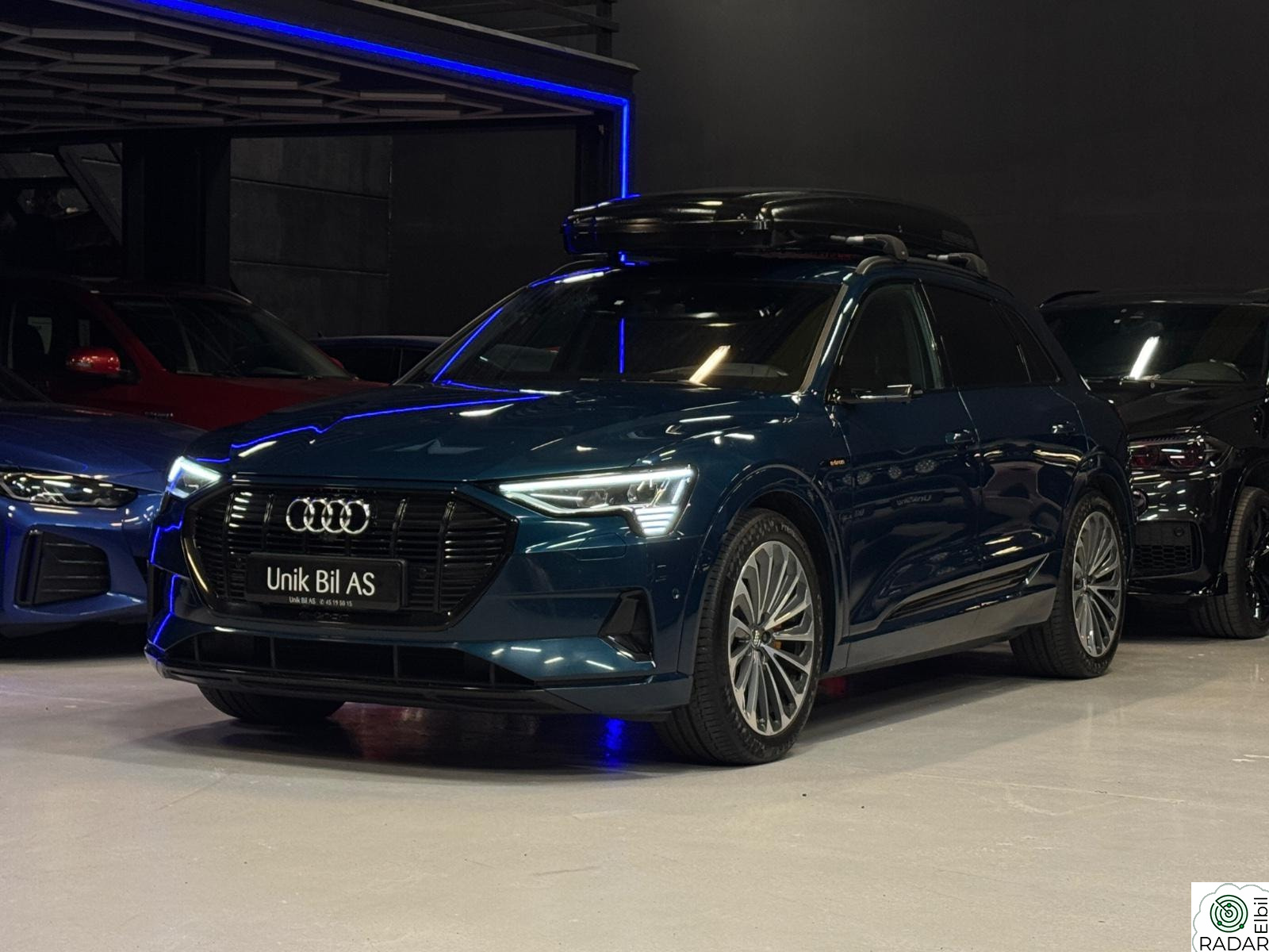 AUDI e-tron 55/ BLACK OPTIC/ S-LINE/ B&O/ MATRIX/ NIGHT V/ HUD/ 360