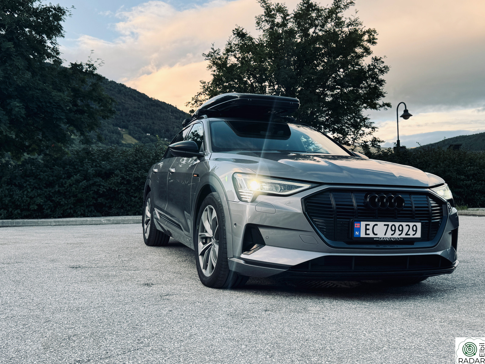 AUDI e-tron 55 55 S line
