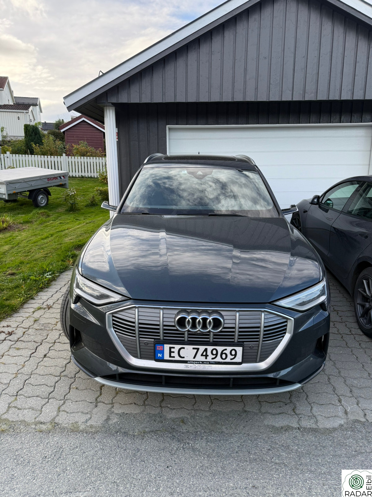 AUDI e-tron 55 55 S line/B&O Premium/Matrix lys/Soltak/360kamera