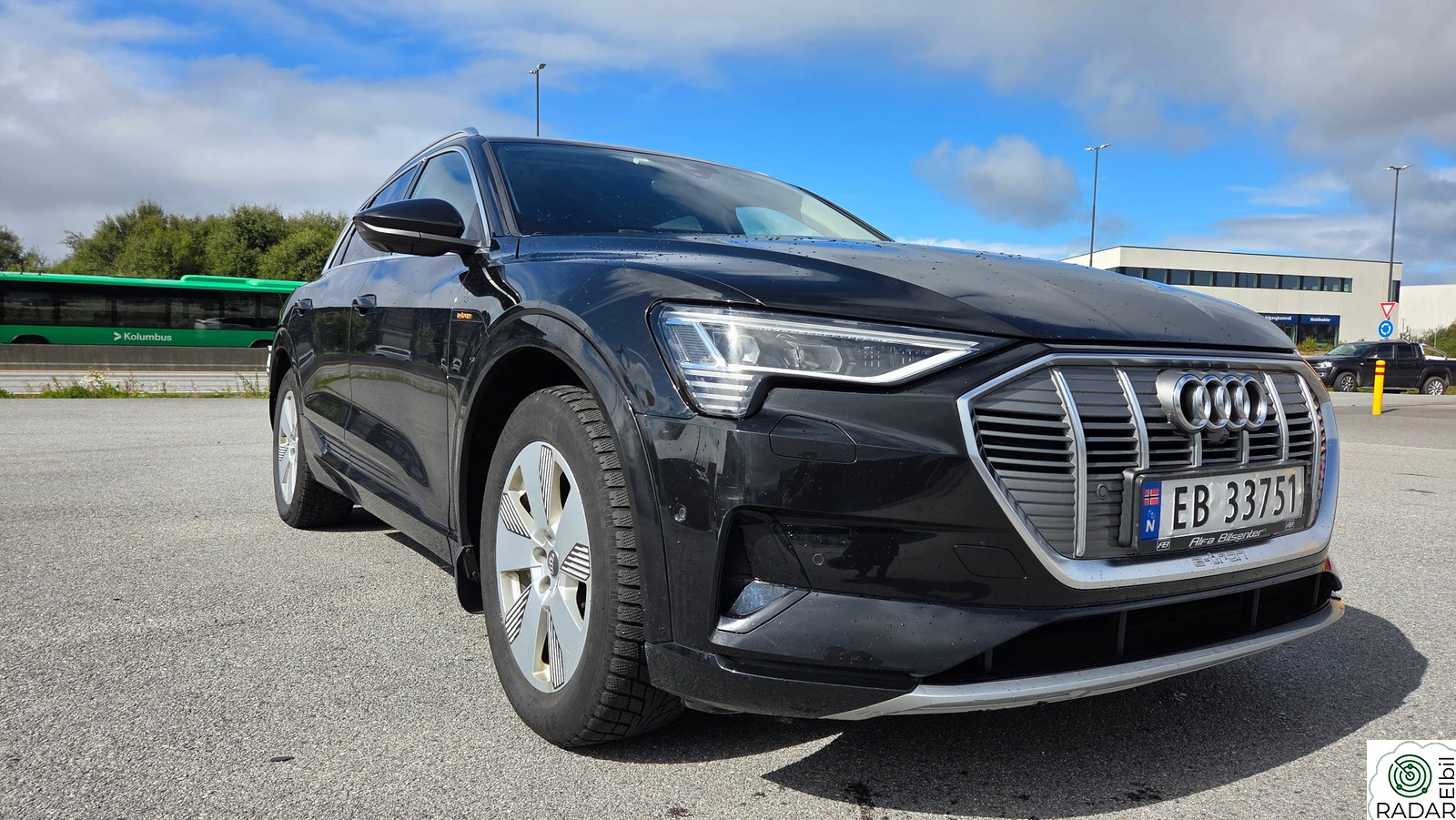 AUDI e-tron 50 50