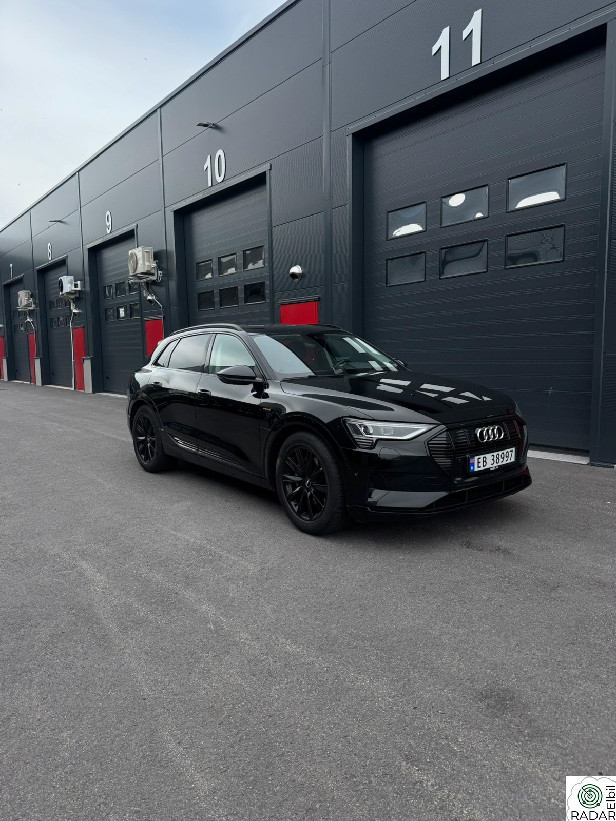 AUDI e-tron 50 50 Advanced Sport + luft, 360 kamera, navigasjon