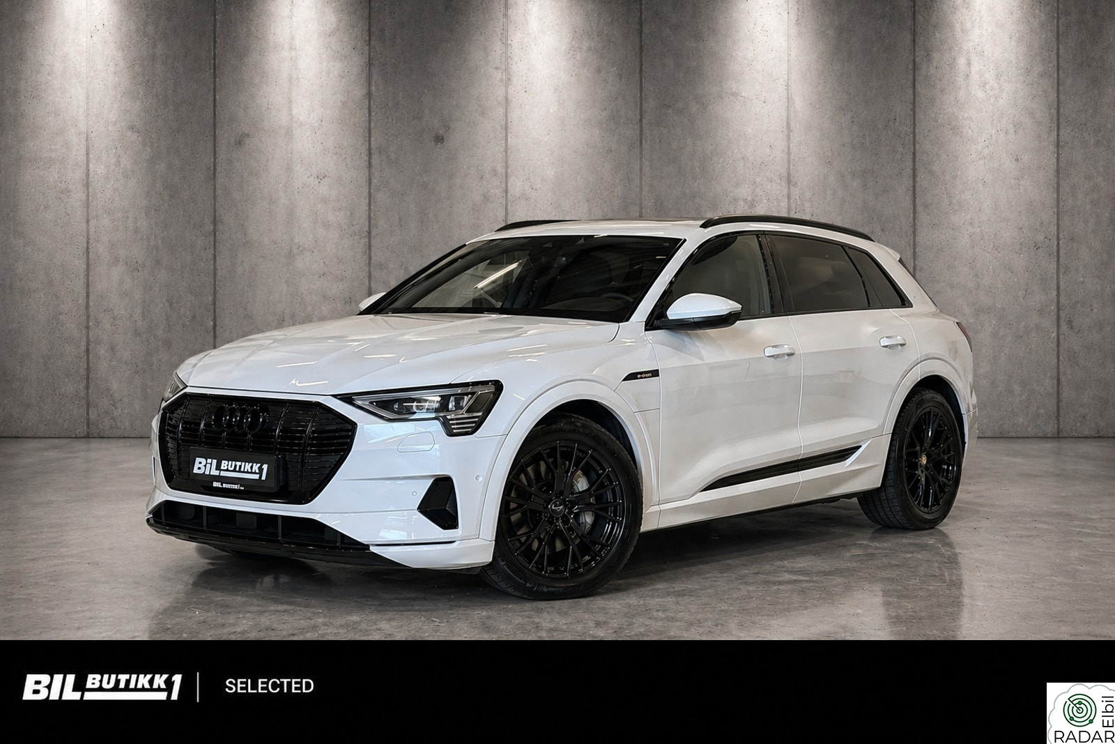 AUDI e-tron 55 55 Advanced Sport | Pano | Sort Optikk | Krok