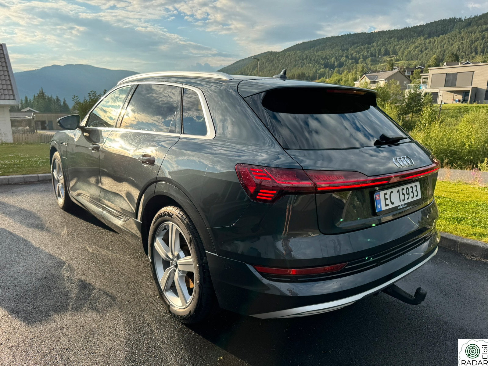AUDI e-tron 50 50 Advanced Business
