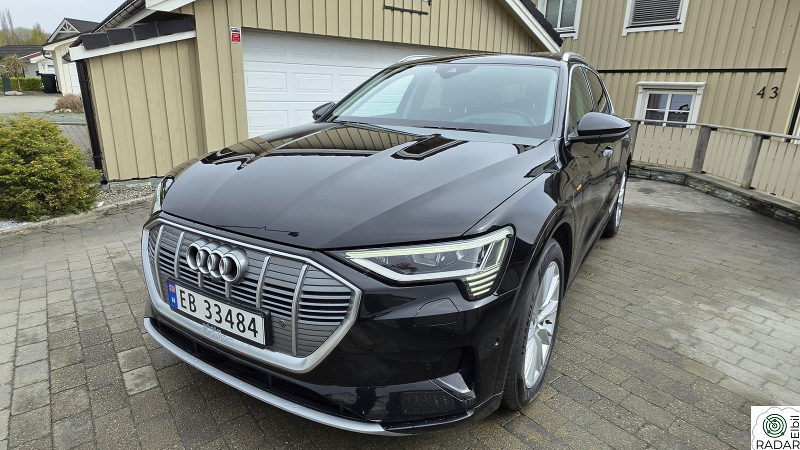 AUDI e-tron 55 Advanced Fast Track 2019 modell