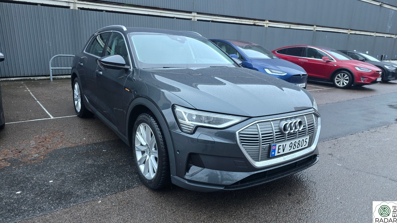 AUDI e-tron 55 Advanced Business Quattro/Matrix/360°/Alcantara