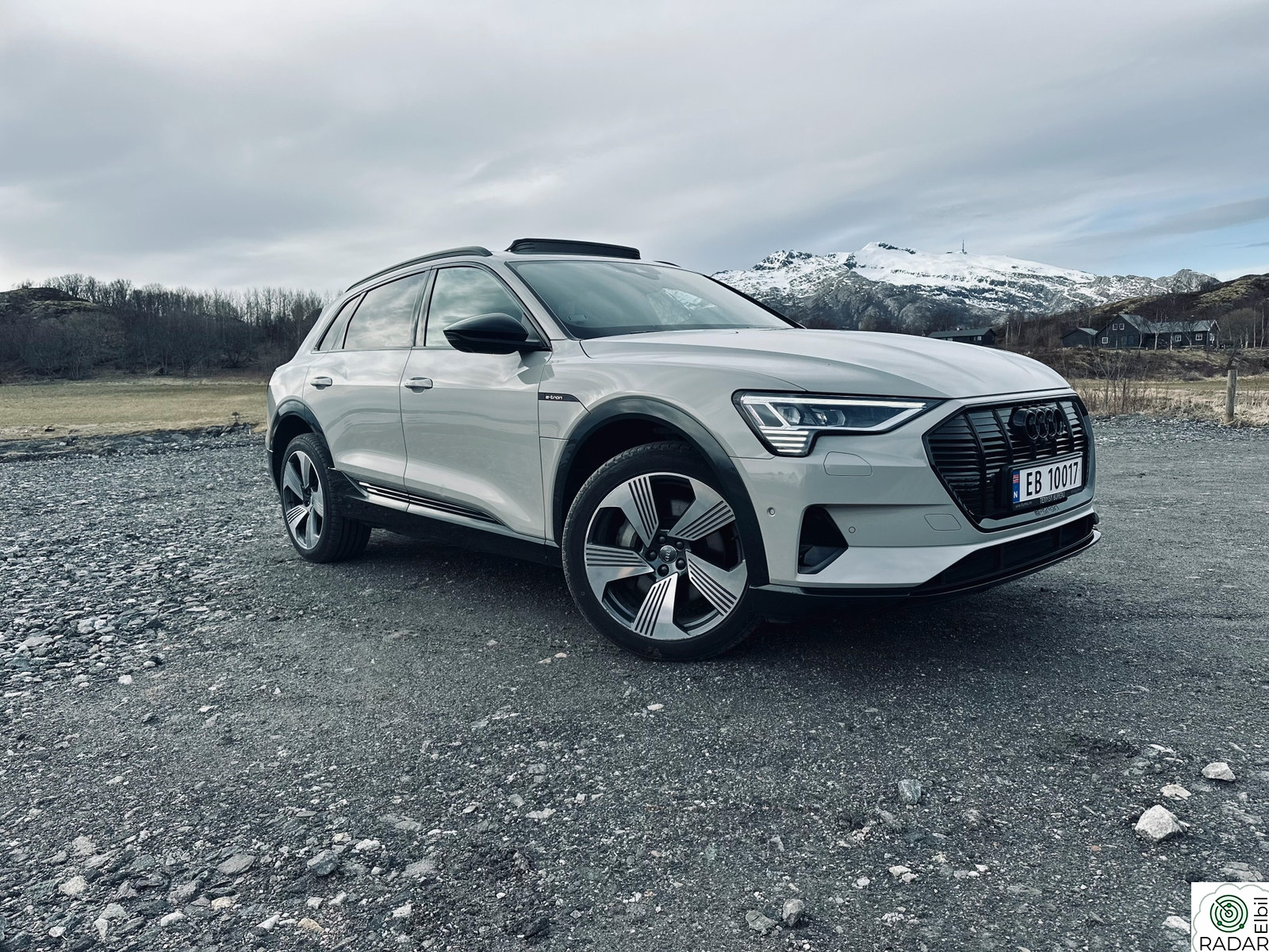 AUDI e-tron 55 Exclusive /S Line/B&O/Matrix/360 Kamera/lav. km