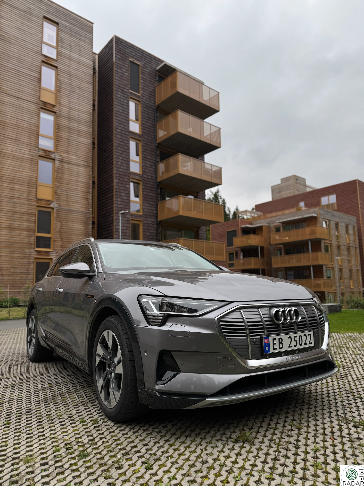 AUDI e-tron 50 50 Advanced Business