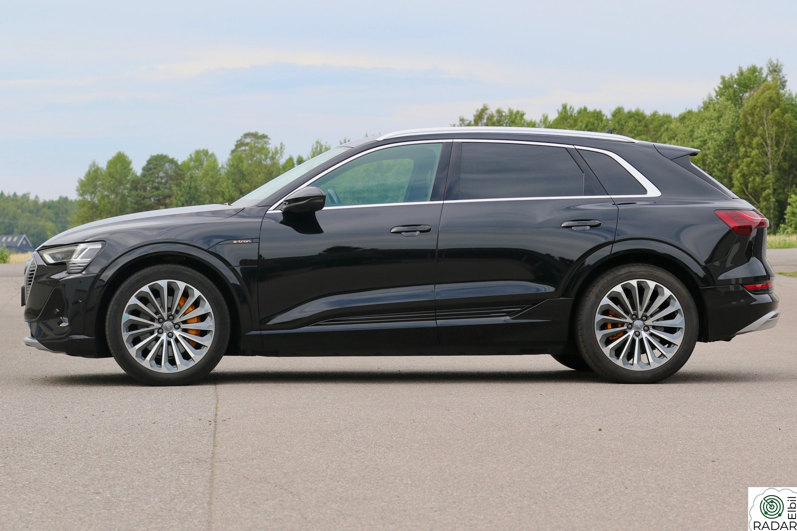 AUDI e-tron 55 55,  nye motorer 5års garanti + 90k service juli-26.