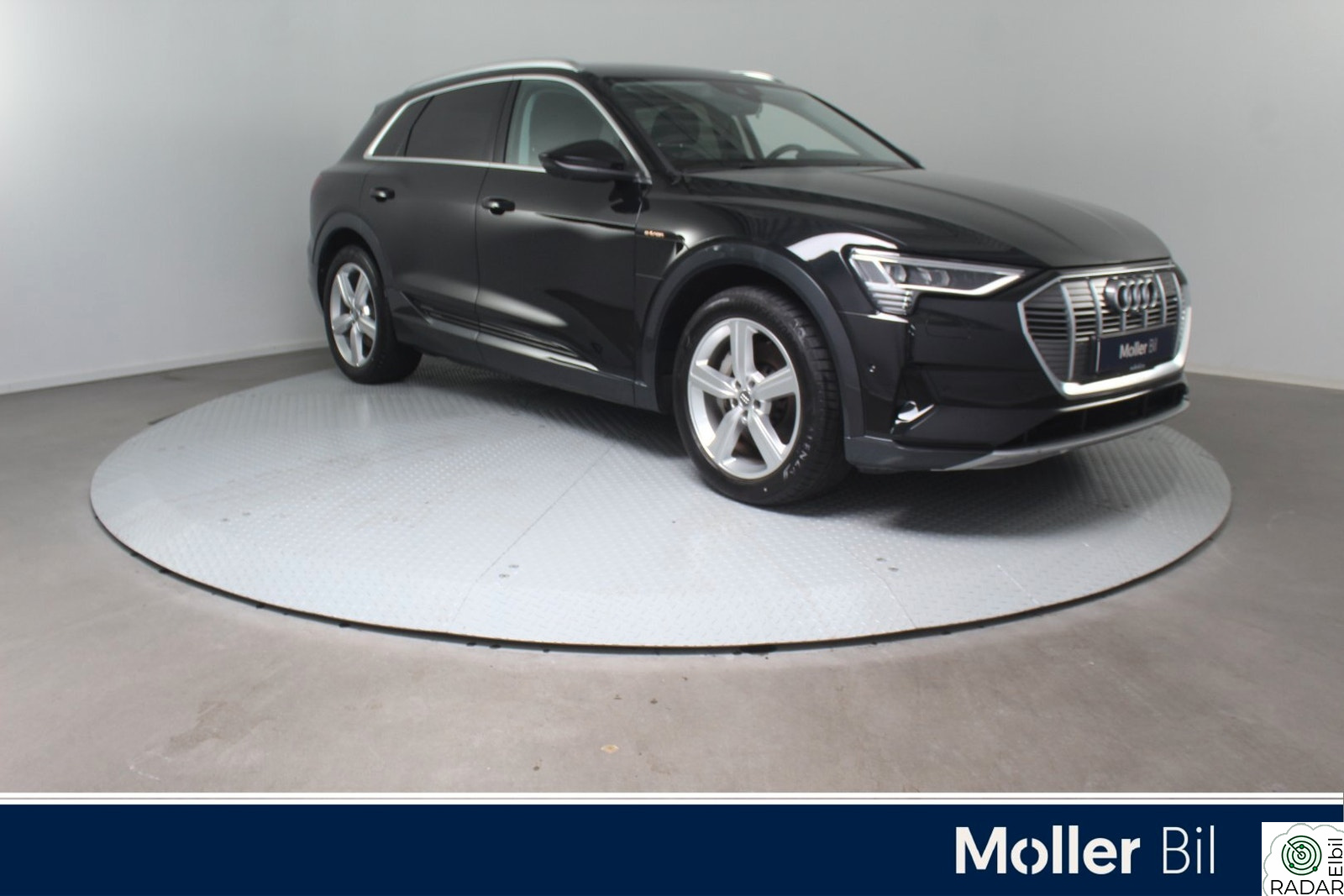 AUDI e-tron 50 50 Advanced Business - 360.kam, LED, Krok, Navi
