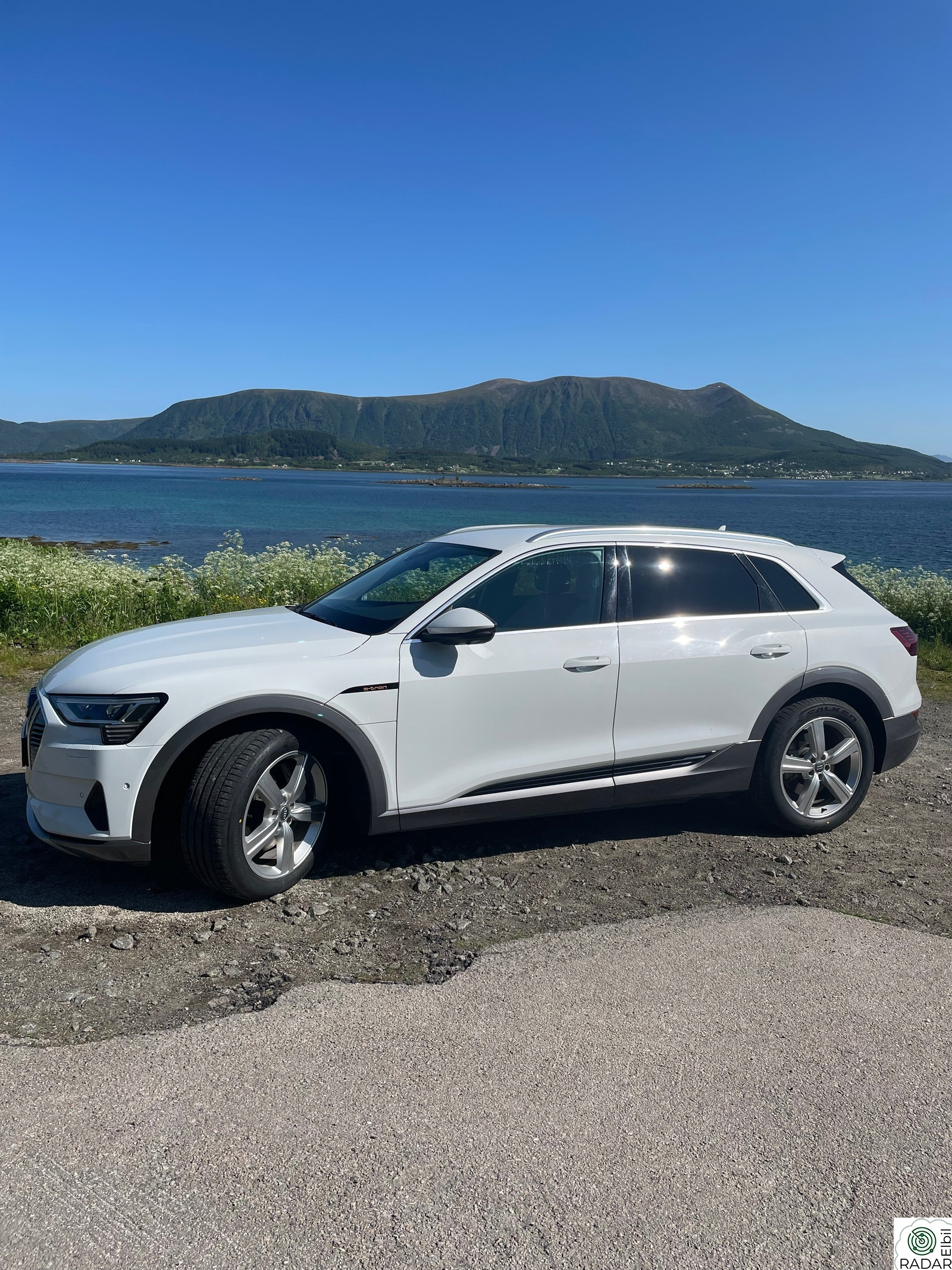 AUDI e-tron 50 50