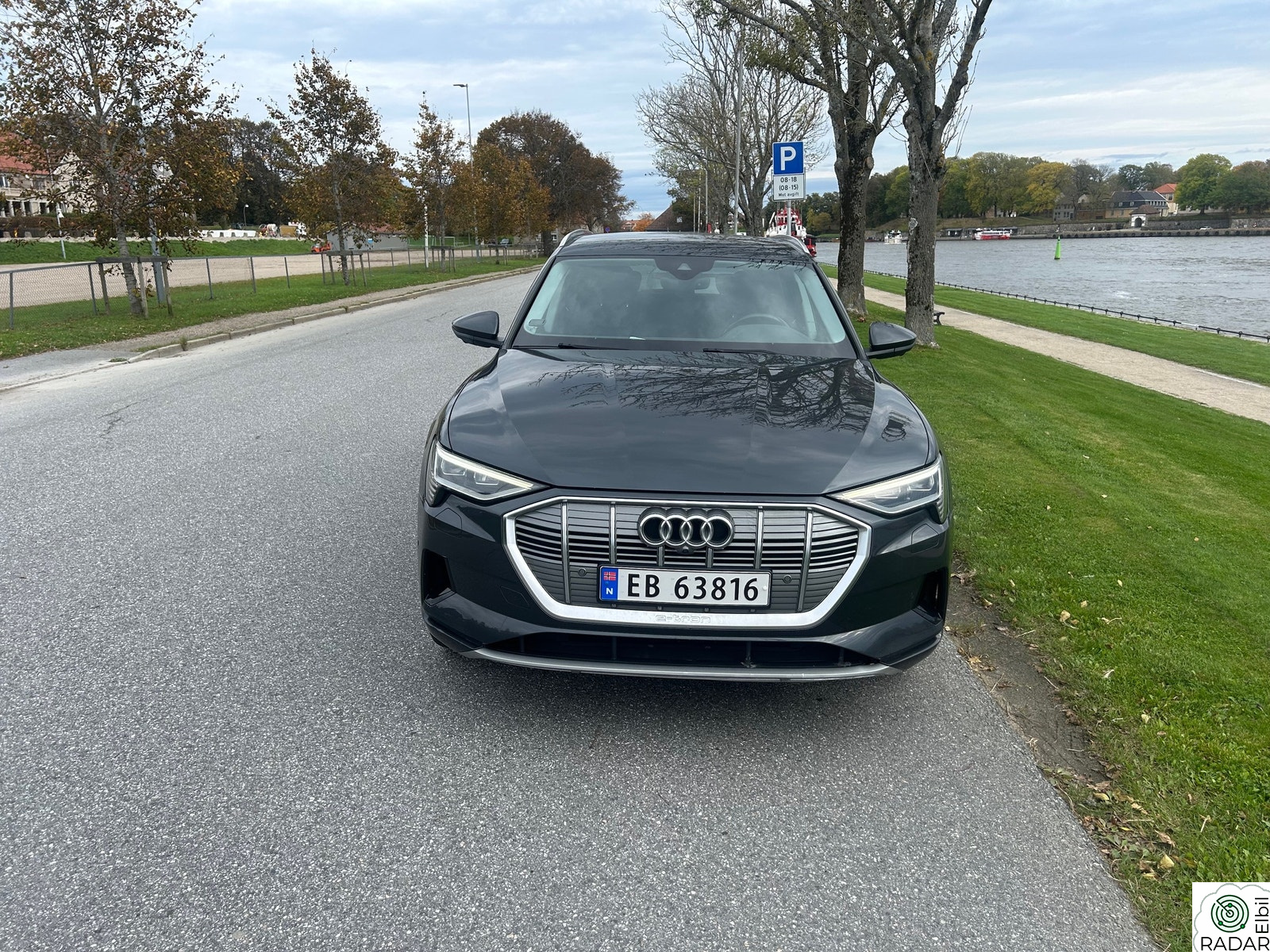 AUDI e-tron 50 50 Advanced Business