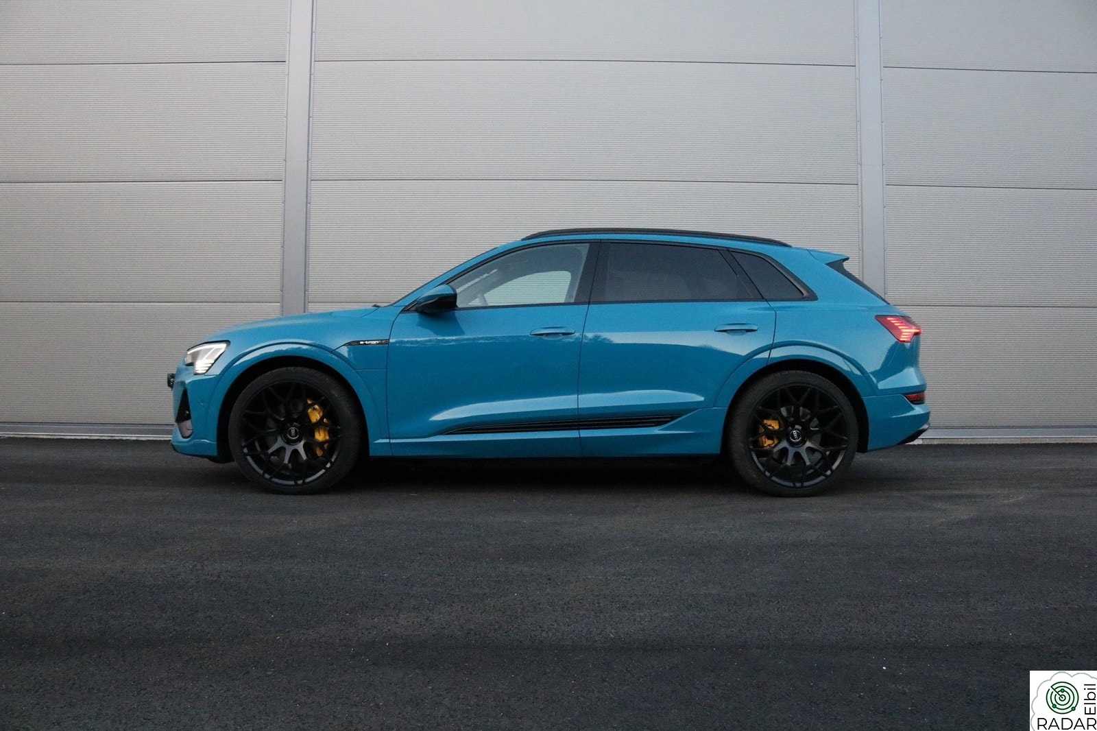 AUDI e-tron 55 55 S line