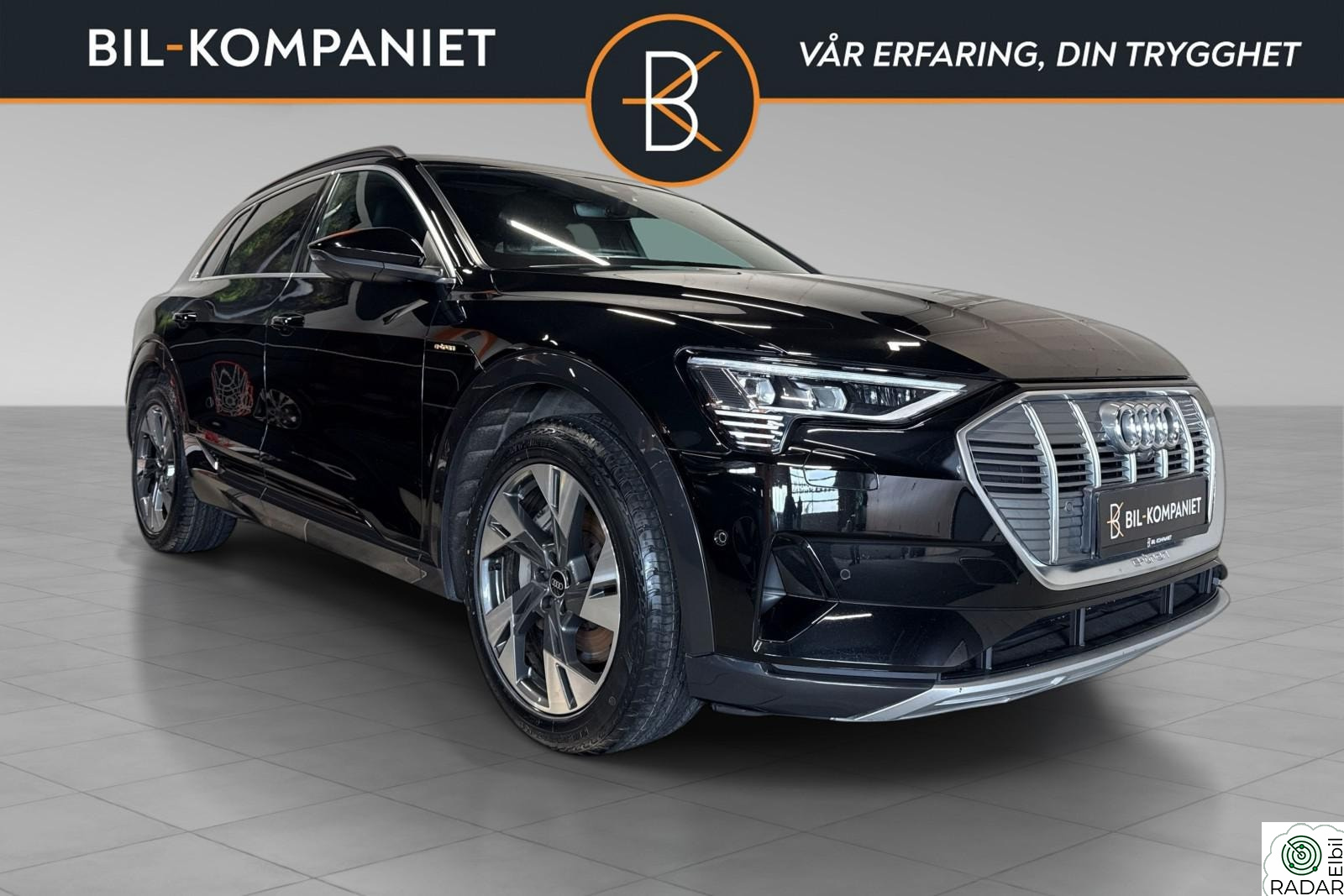 AUDI e-tron 55 55 | Skinn | Sete med memory | Panorama| ACC | Kamera |