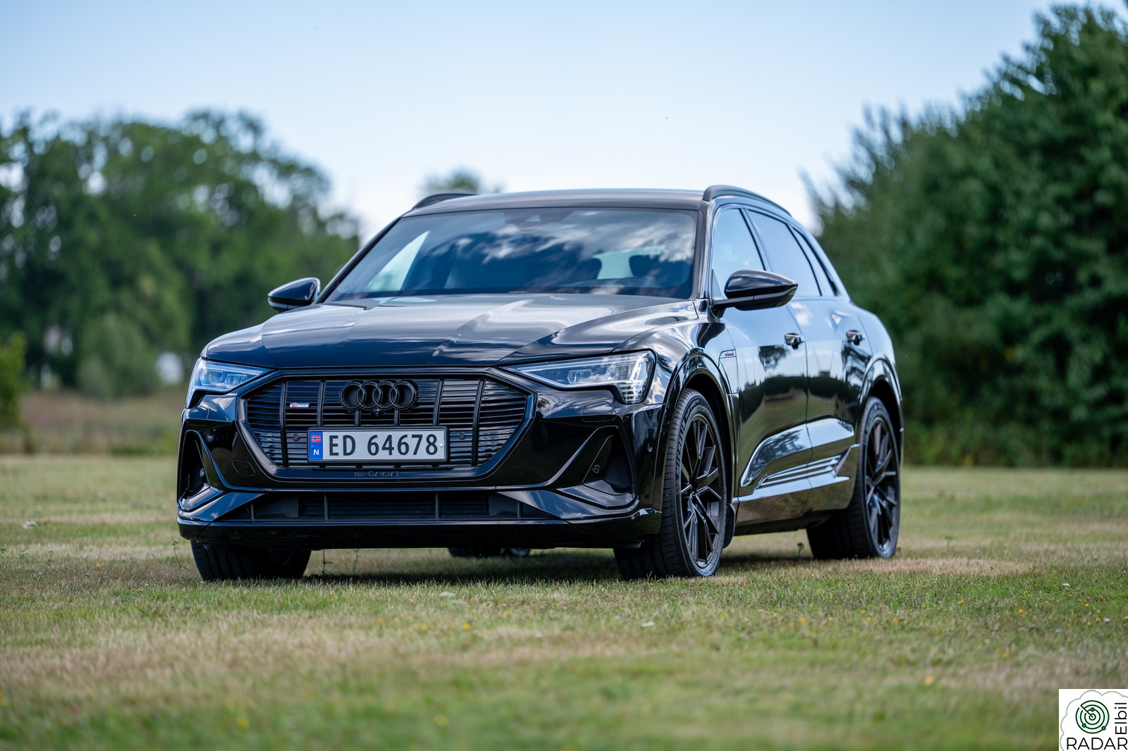 AUDI E TRON 55 55 S line Sport Black Edition