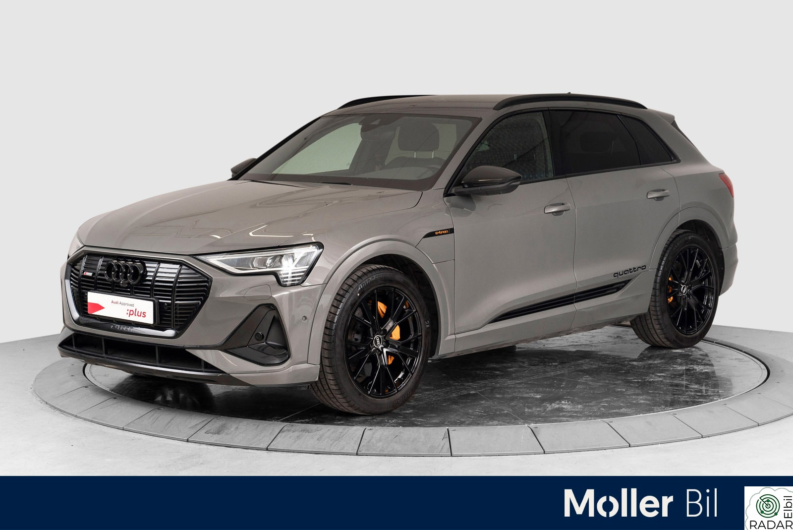 AUDI E TRON 55 55 S line Sport Black Edition Edition 21",Matrix,Skinn+