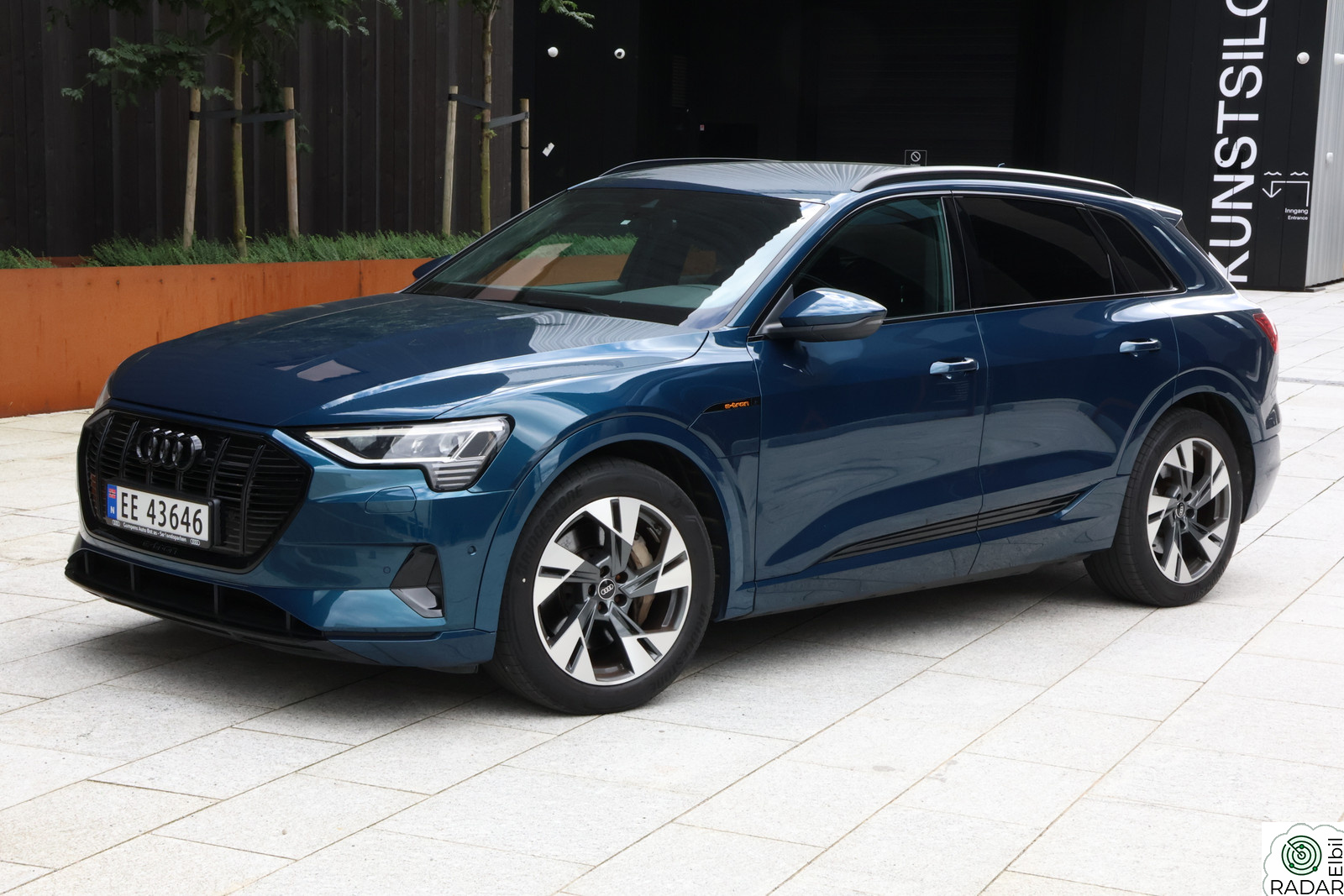 AUDI E TRON 55 55 ADVANCED BUSINESS EDITION - GARANTI - HEL OG PEN!
