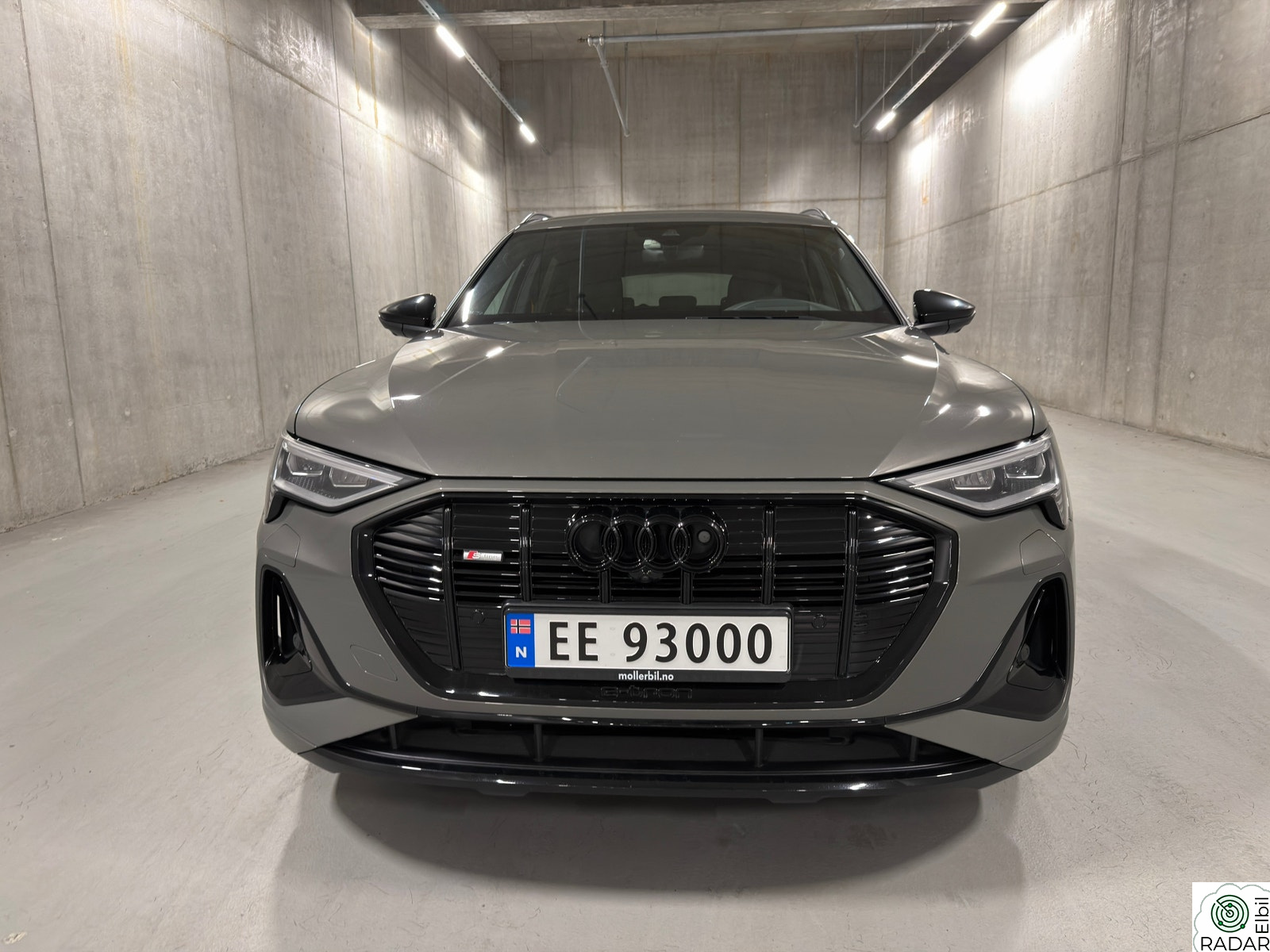 AUDI E TRON 55 55 S line Sport Black Edition