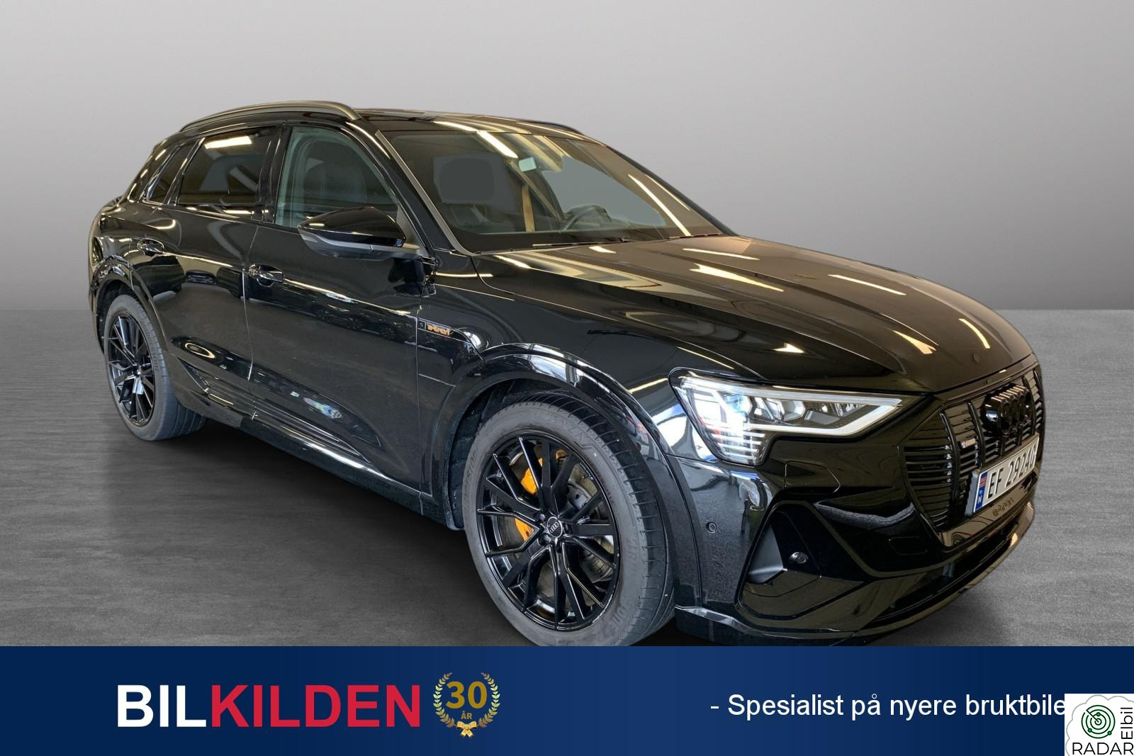 AUDI E TRON 55 55 S-LINE, Black Edition, Skinn, 360, Luftfjær, Krok ++