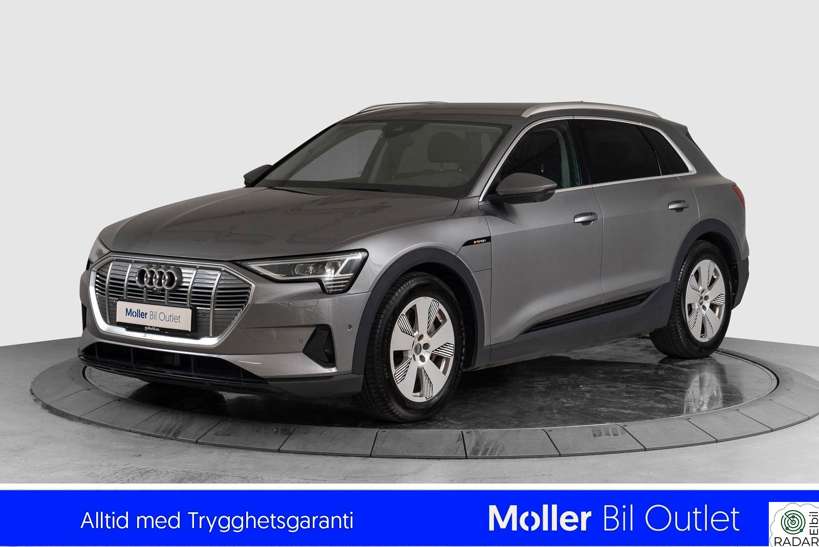 AUDI e-tron 55 - 360Kam, Navi, ACC, Delskinn